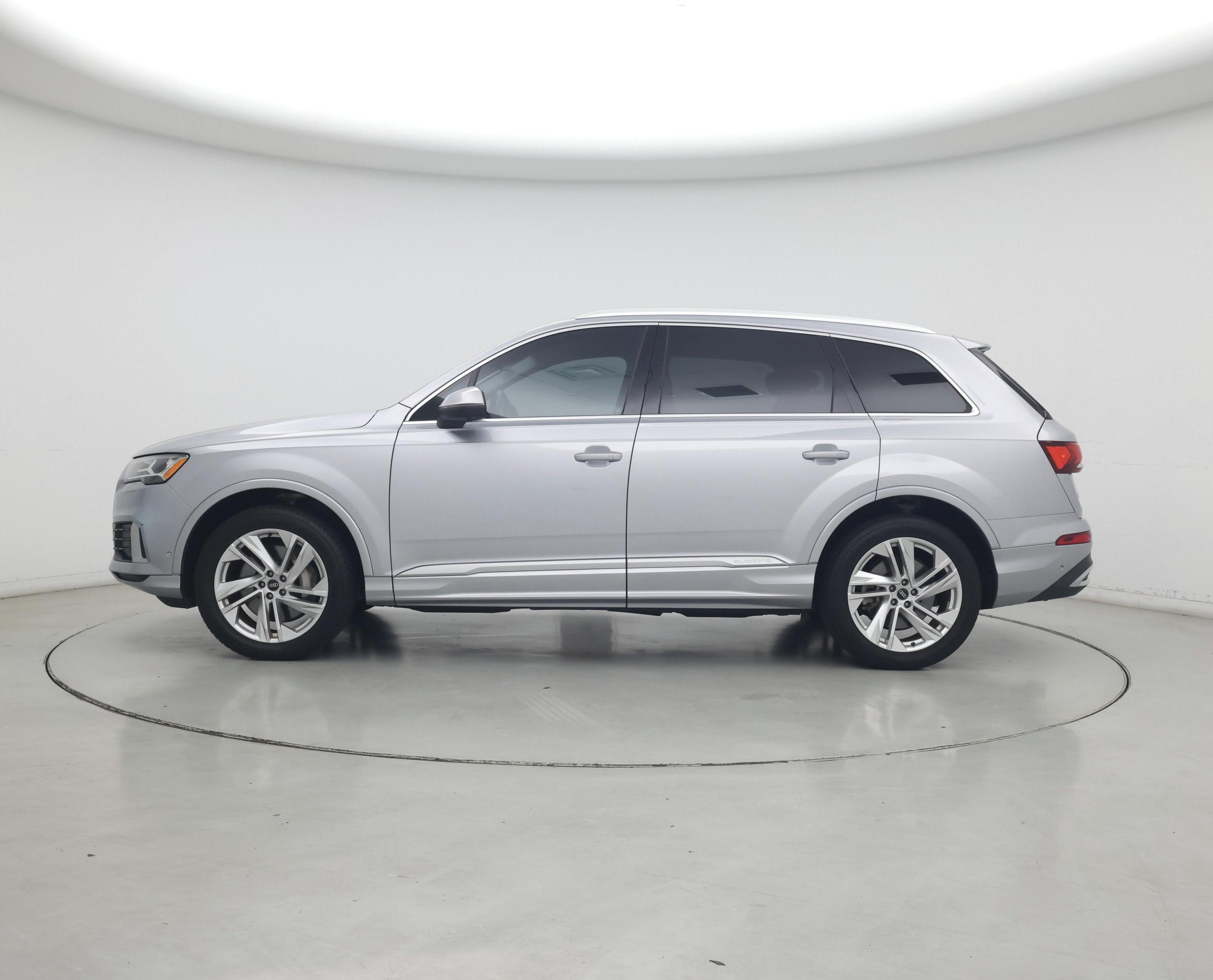 Thumbnail: 2021 Audi Q7 - 3