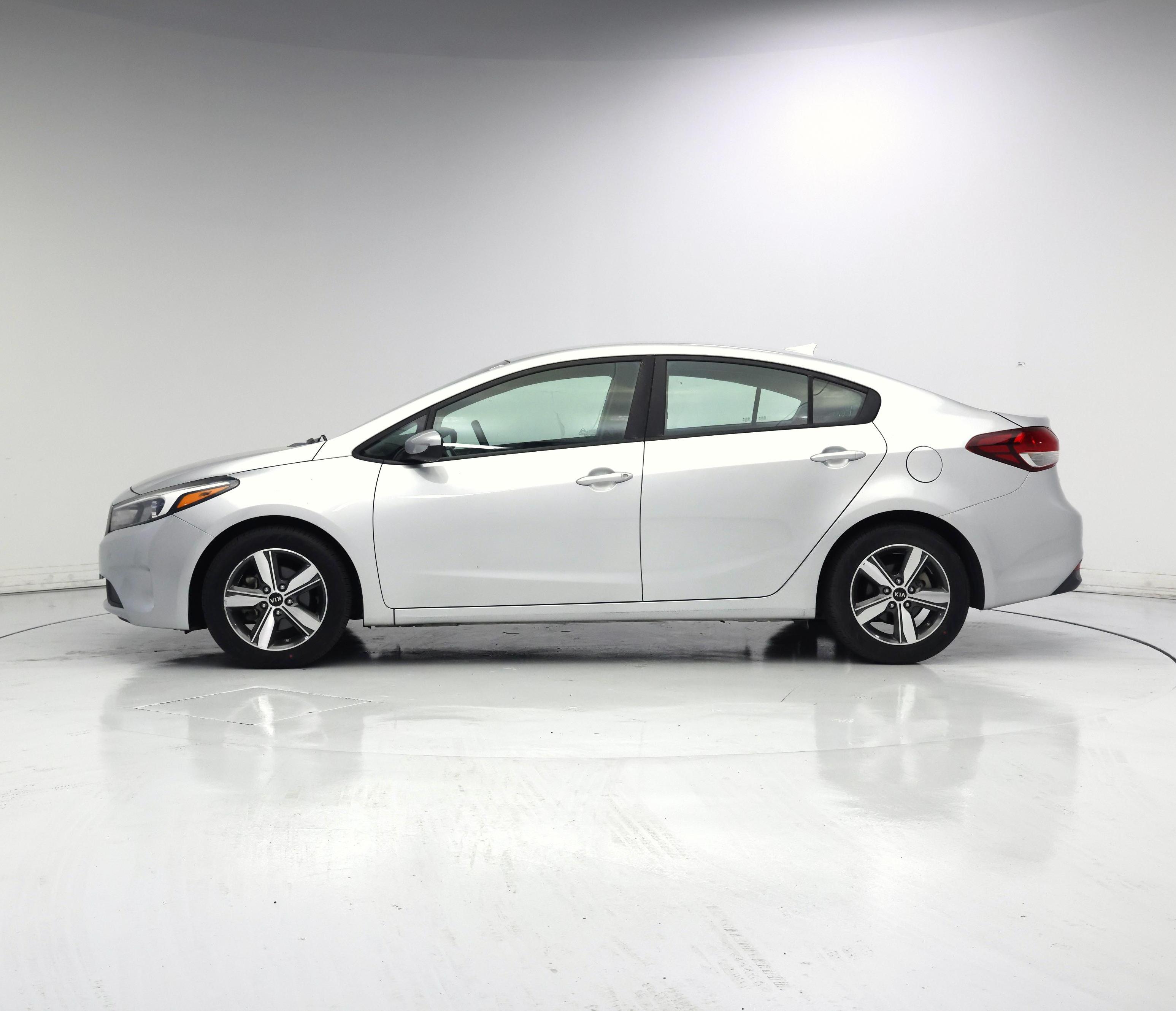Thumbnail: 2018 Kia Forte - 3