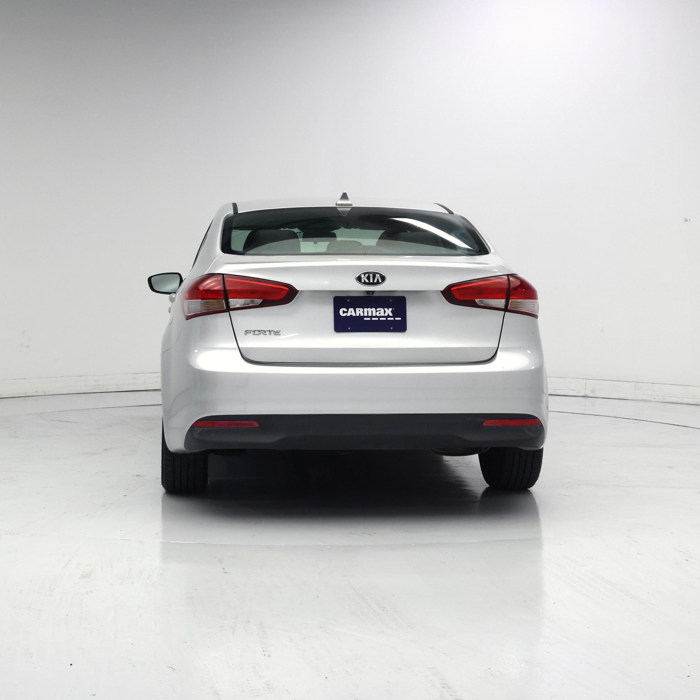 Thumbnail: 2018 Kia Forte - 6