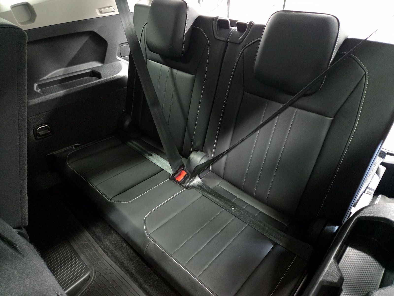 2023 Volkswagen Tiguan SE - Photo 21