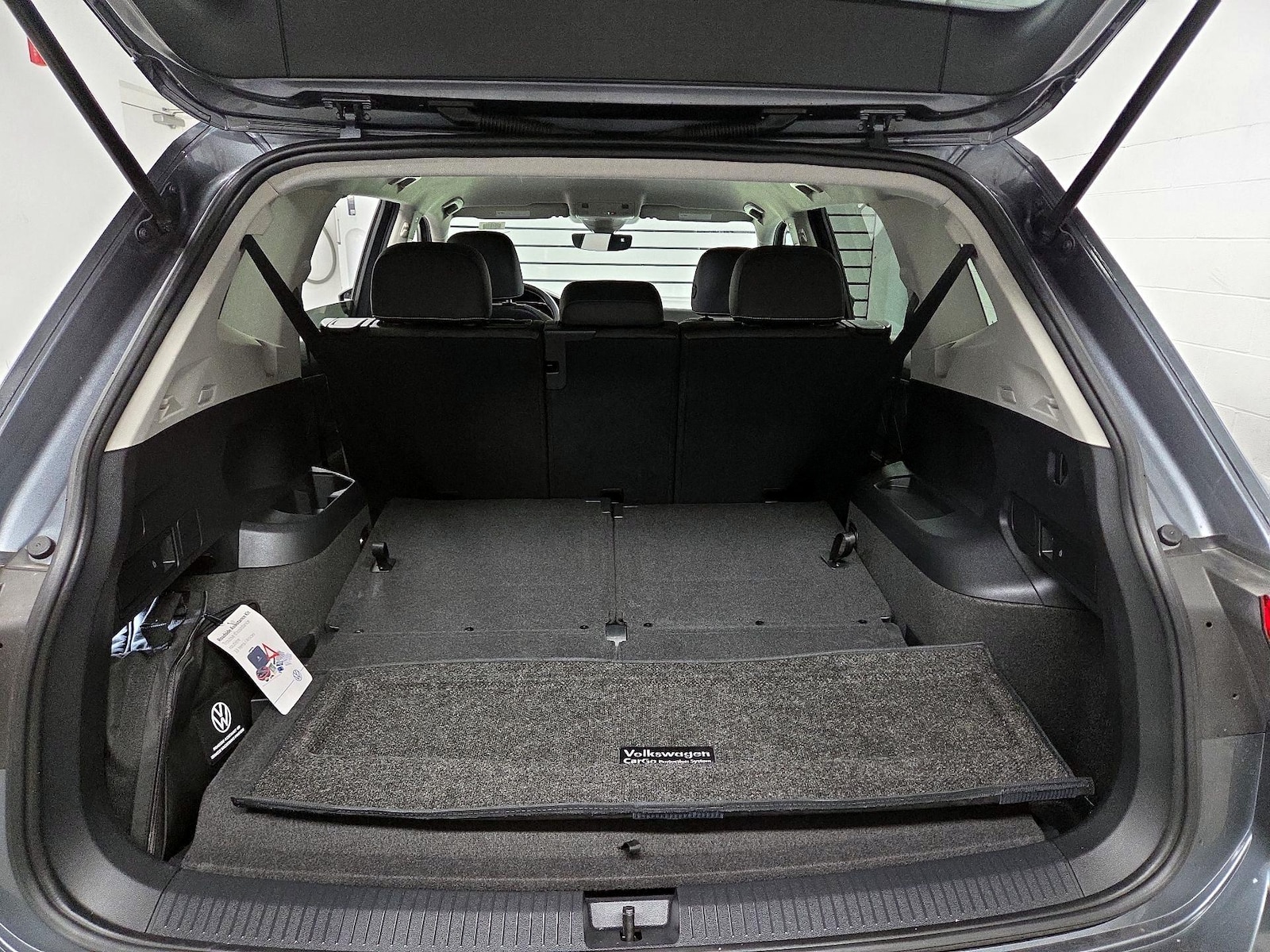 2023 Volkswagen Tiguan SE - Photo 23