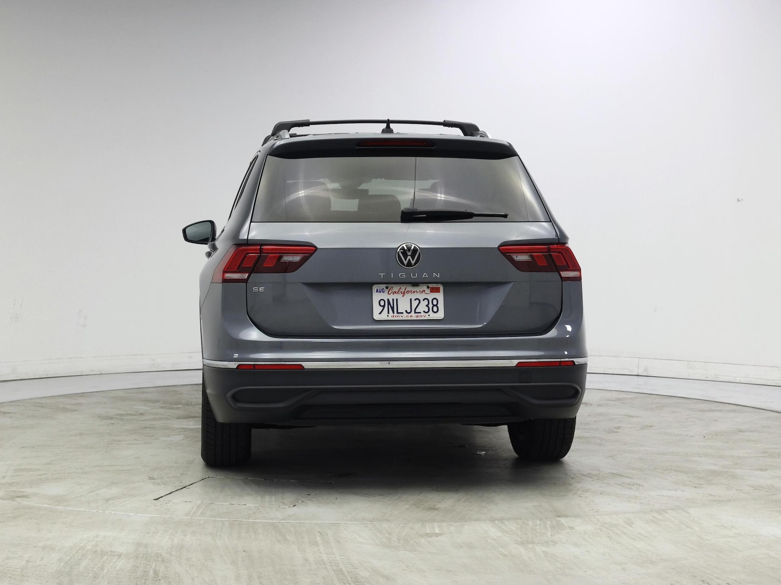2023 Volkswagen Tiguan SE - Photo 7
