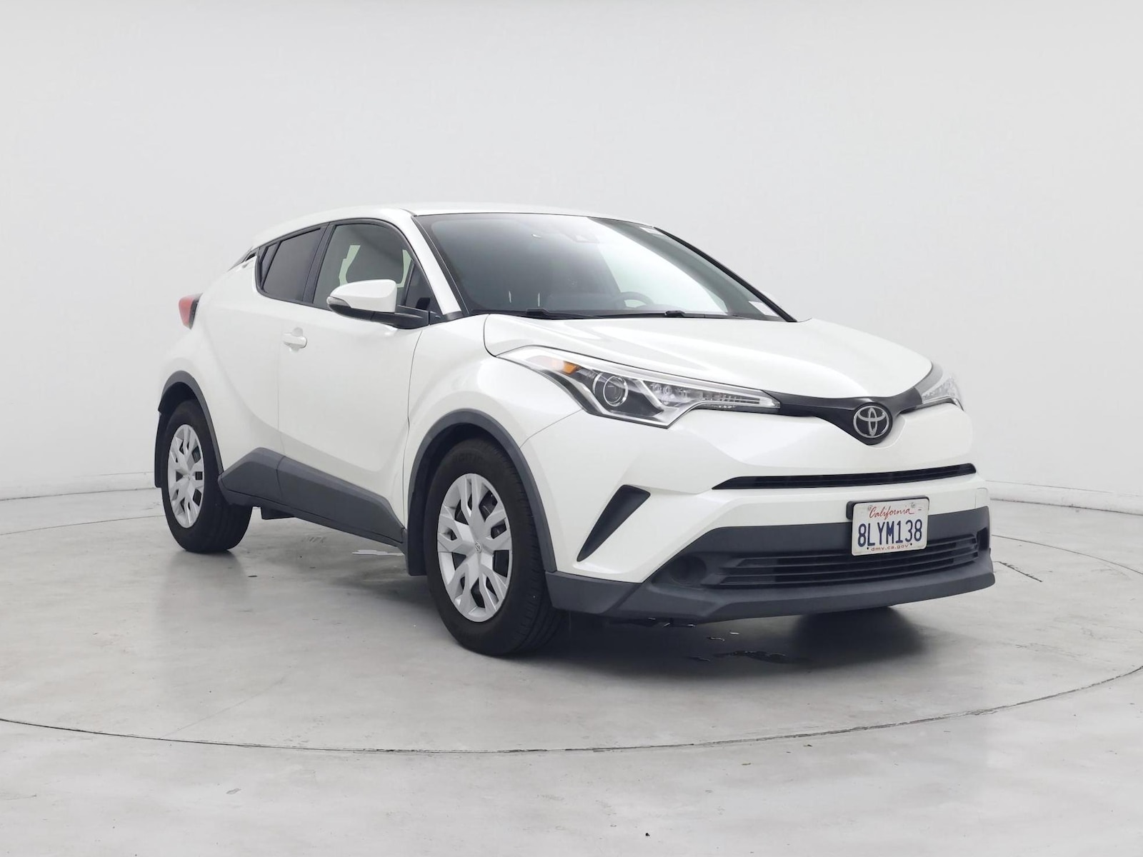 2019 Toyota C-HR LE - Photo 2