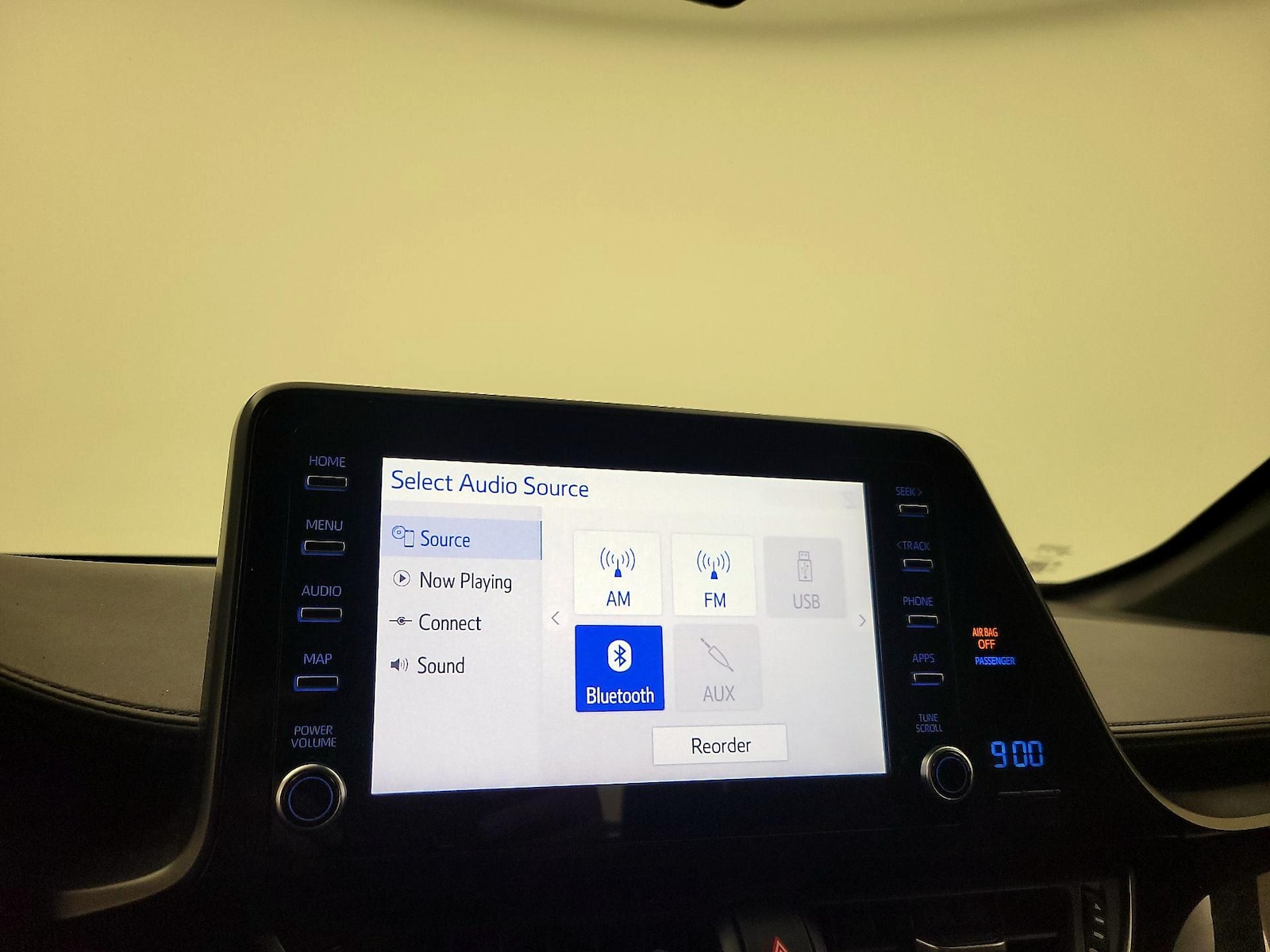 2019 Toyota C-HR LE - Photo 16