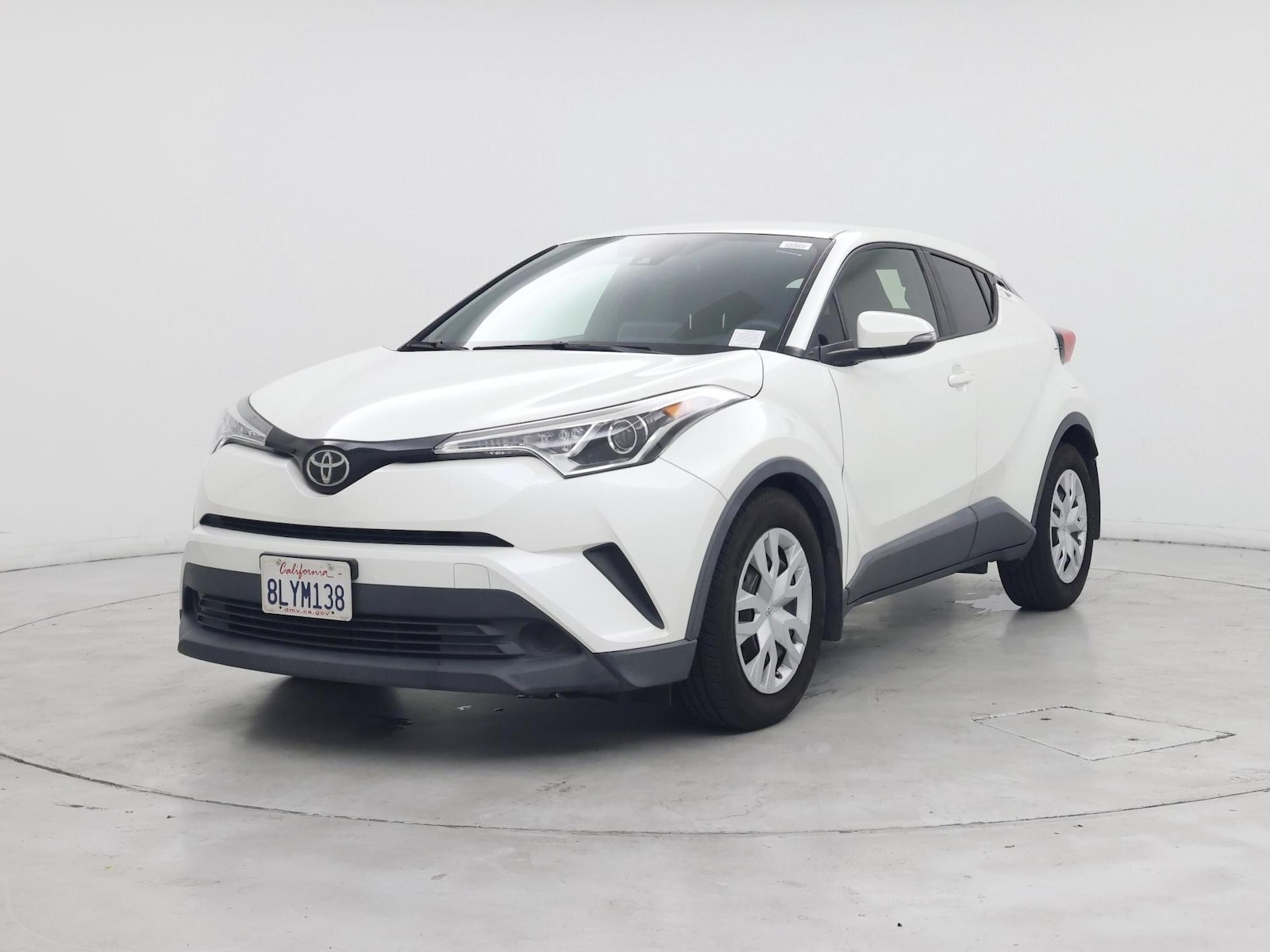 2019 Toyota C-HR LE - Photo 5