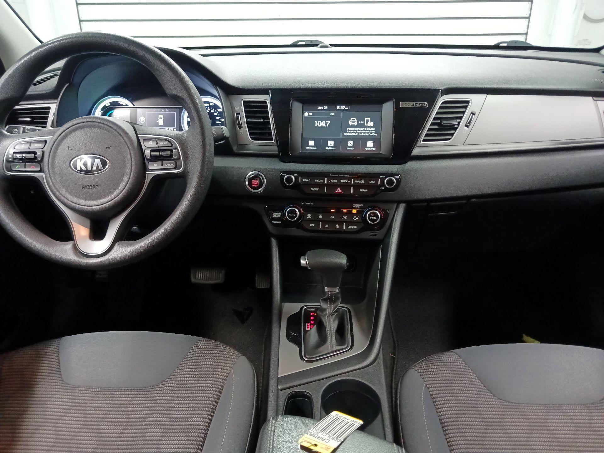 Thumbnail: 2018 Kia Niro - 9
