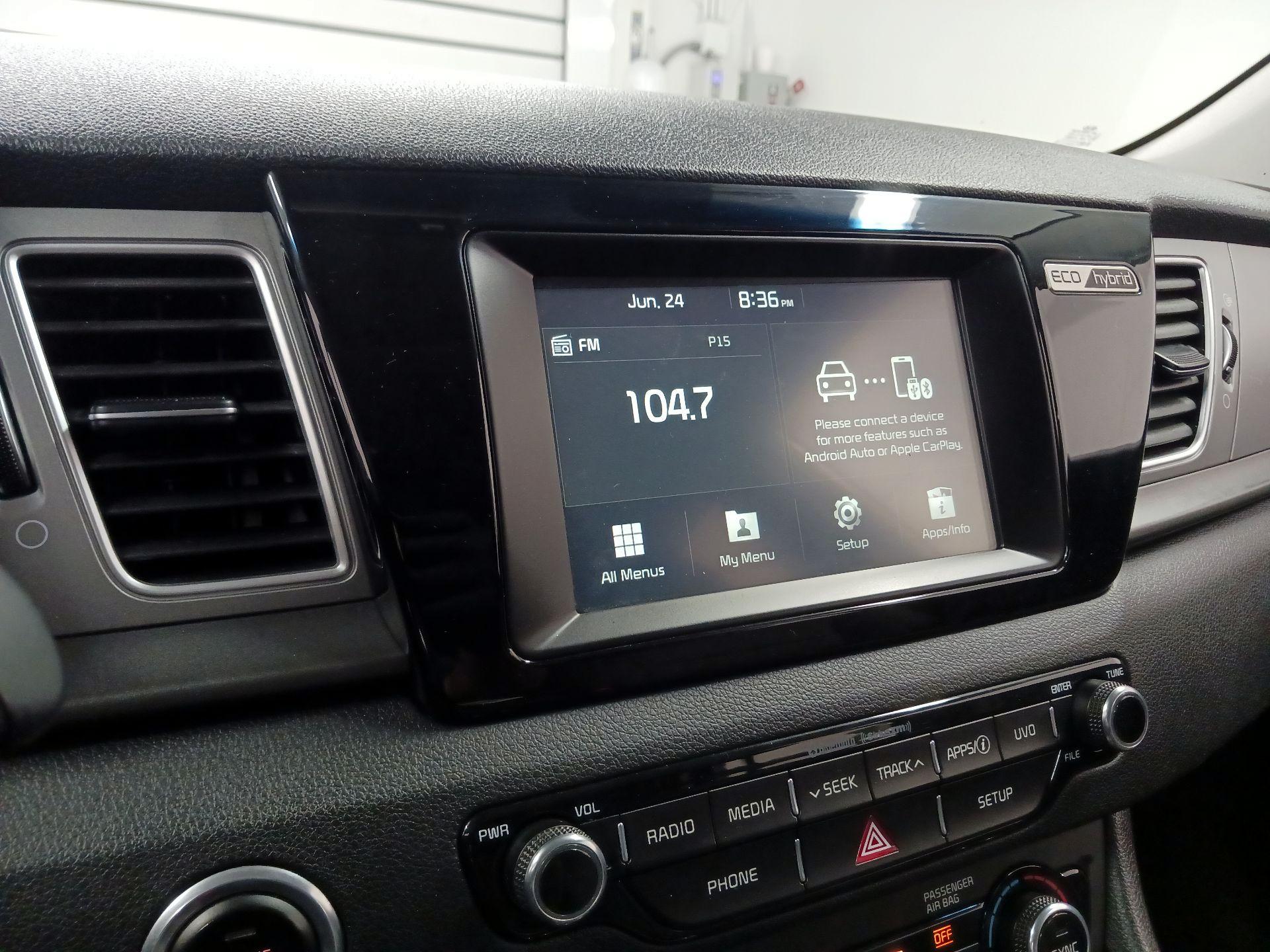 Thumbnail: 2018 Kia Niro - 14