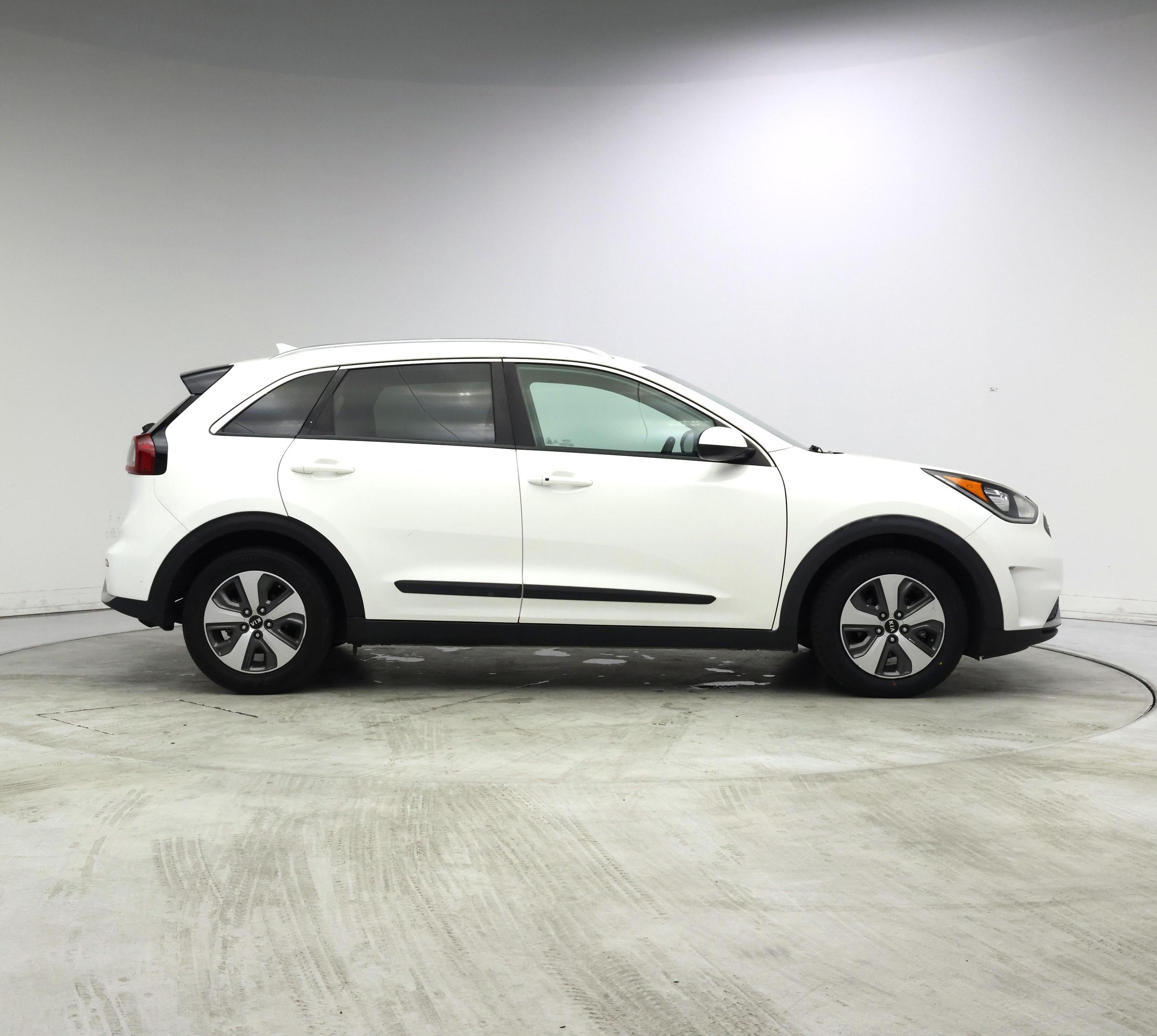 Thumbnail: 2018 Kia Niro - 7