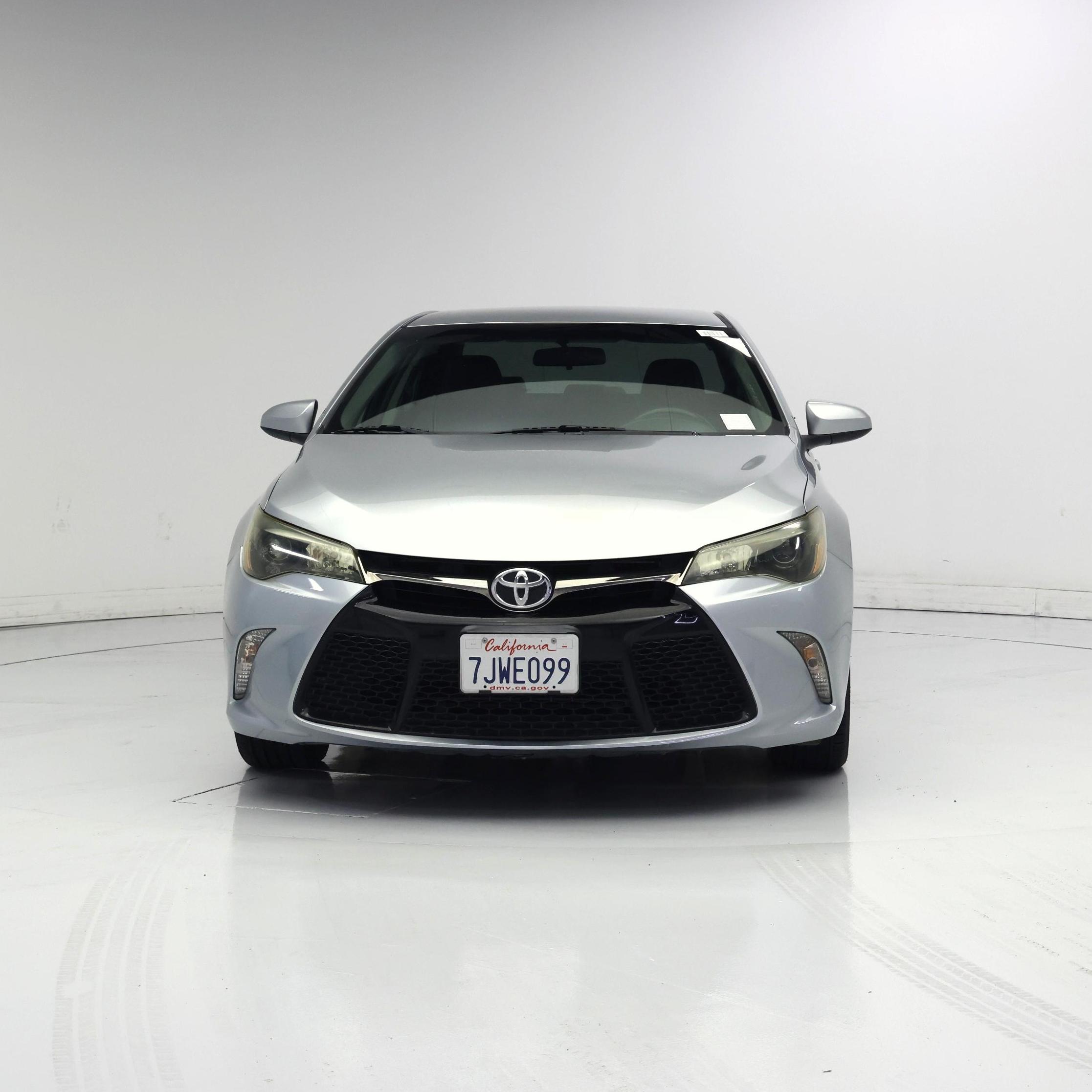 Thumbnail: 2015 Toyota Camry - 5