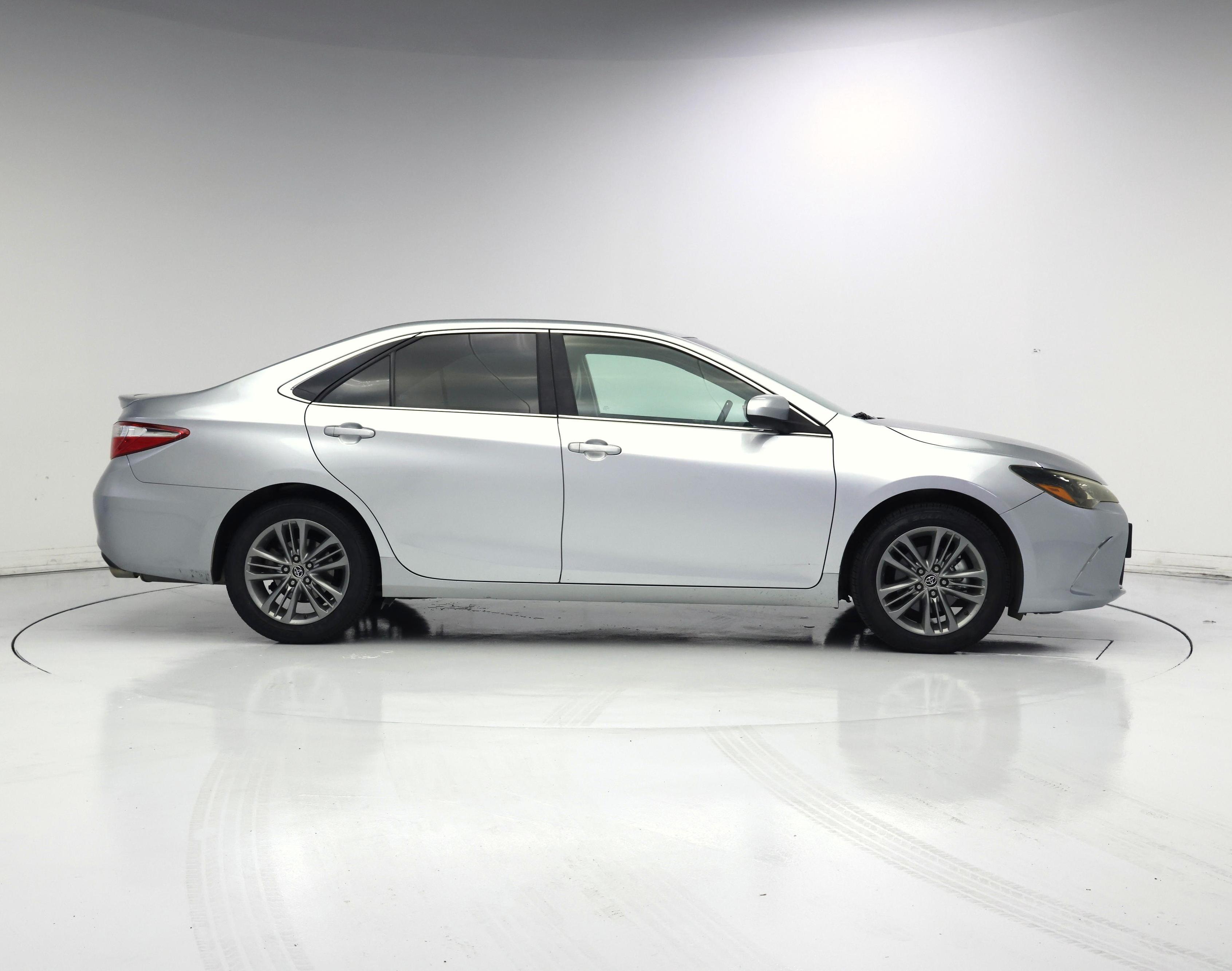 Thumbnail: 2015 Toyota Camry - 7