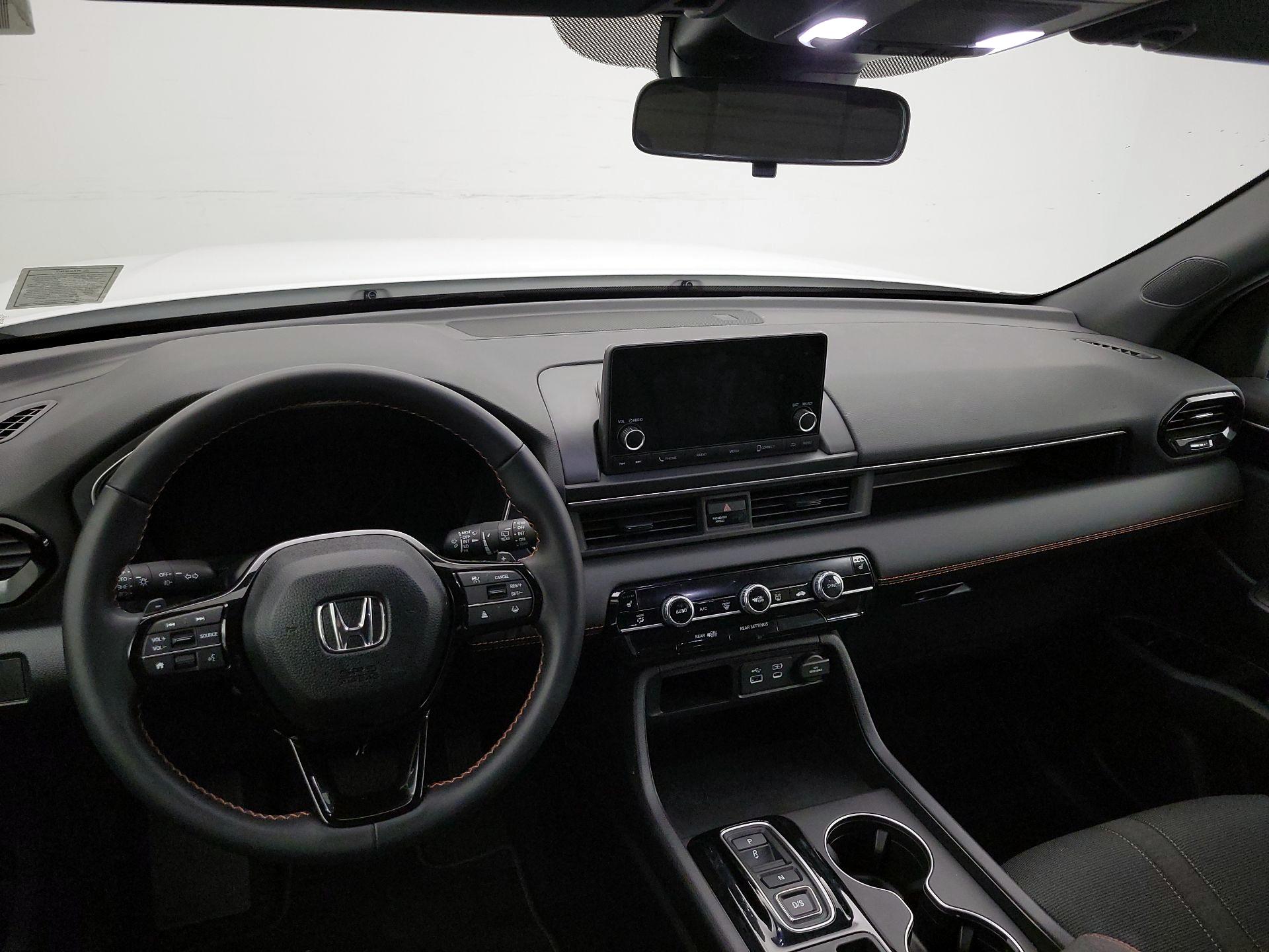 Thumbnail: 2025 Honda Pilot - 9