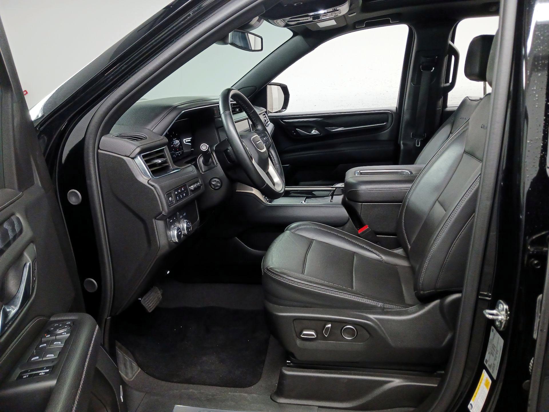 Thumbnail: 2024 GMC Yukon XL - 11