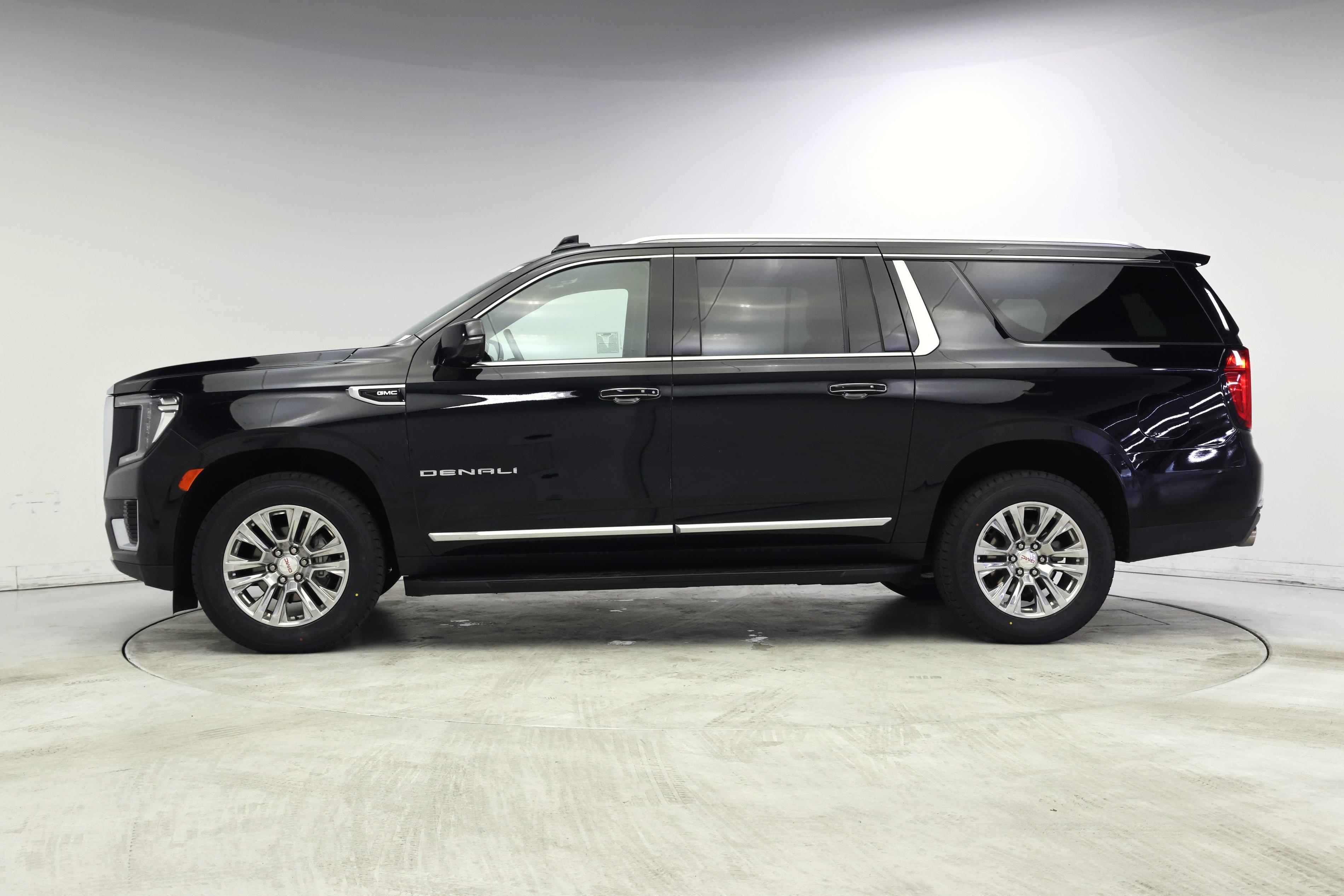 Thumbnail: 2024 GMC Yukon XL - 3