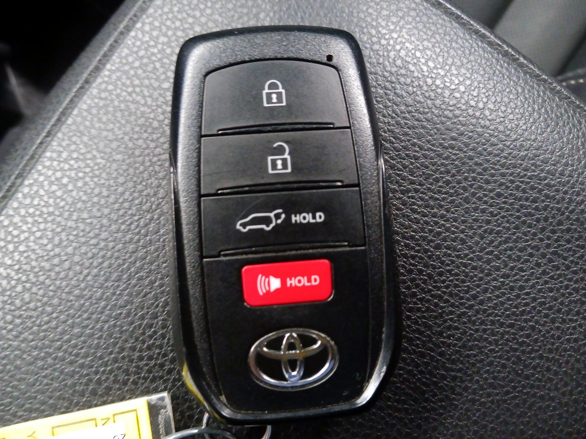 Thumbnail: 2025 Toyota 4Runner - 18