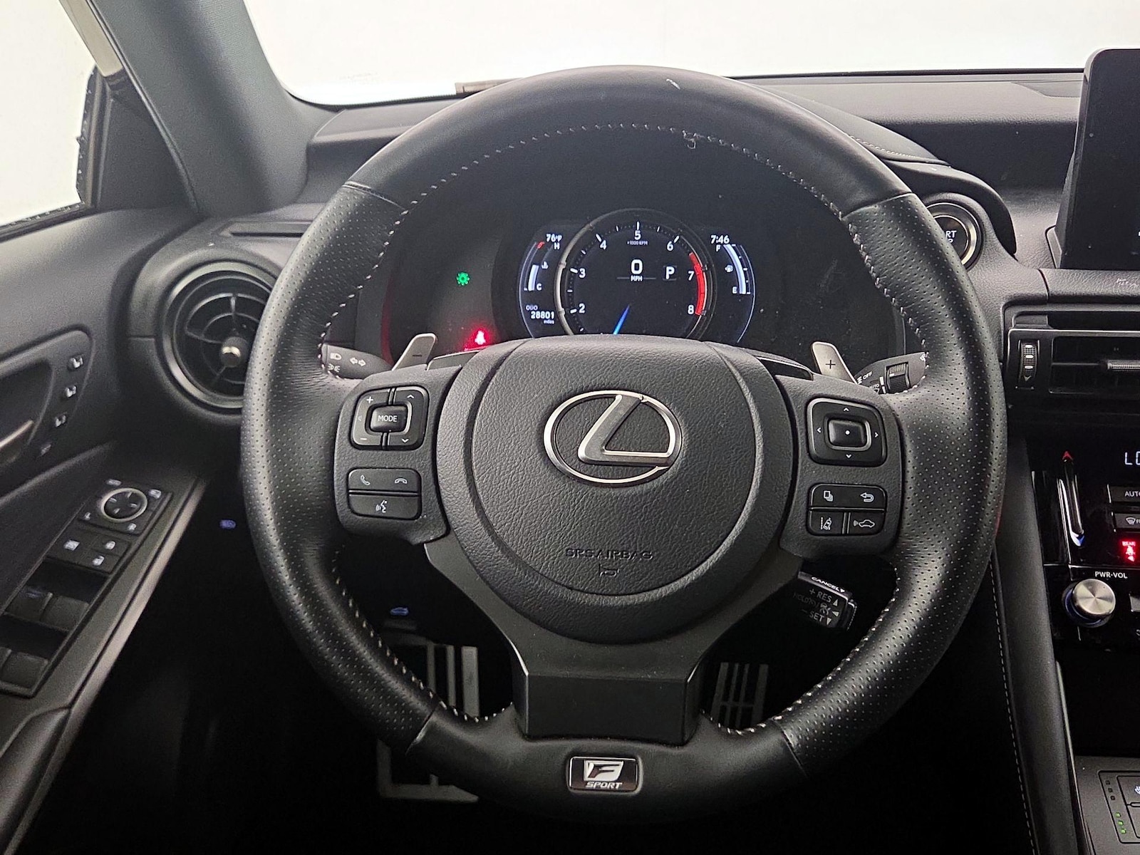 2025 Lexus IS 350 F SPORT - Photo 11