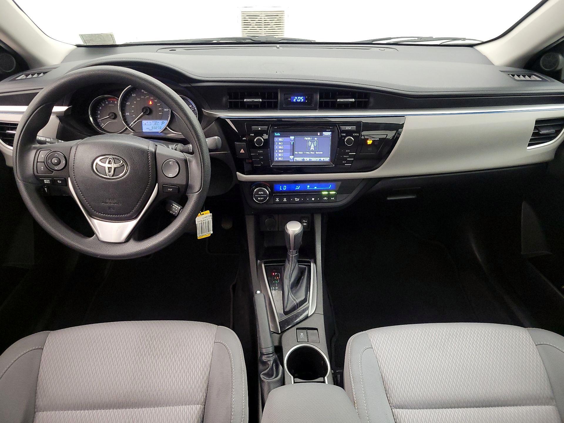 Thumbnail: 2015 Toyota Corolla - 9