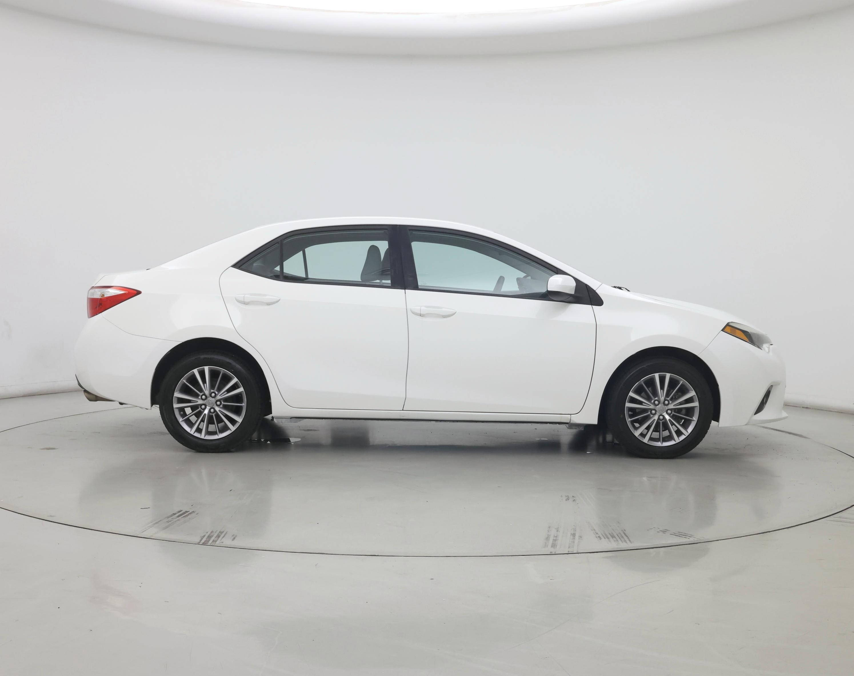 Thumbnail: 2015 Toyota Corolla - 7
