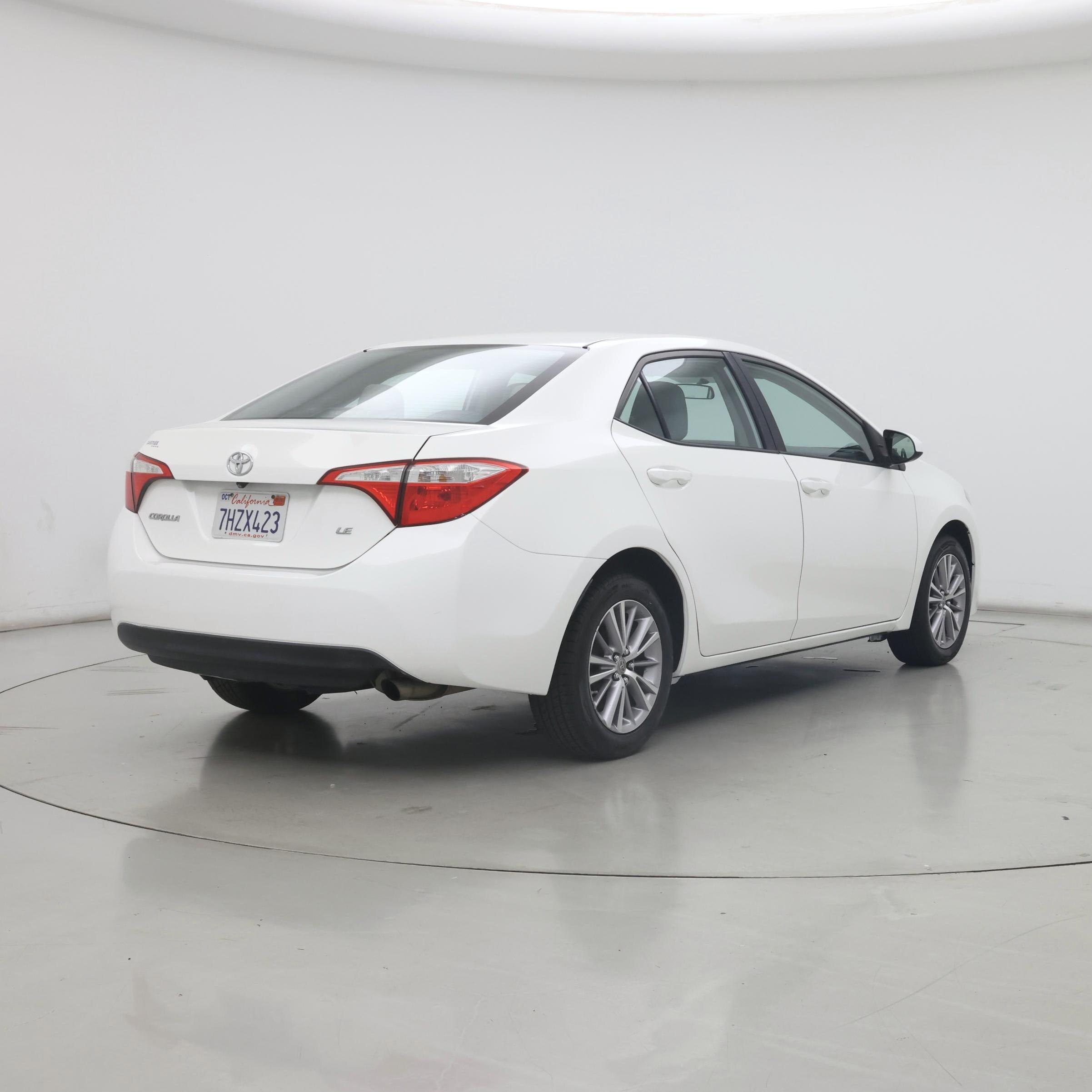 Thumbnail: 2015 Toyota Corolla - 8