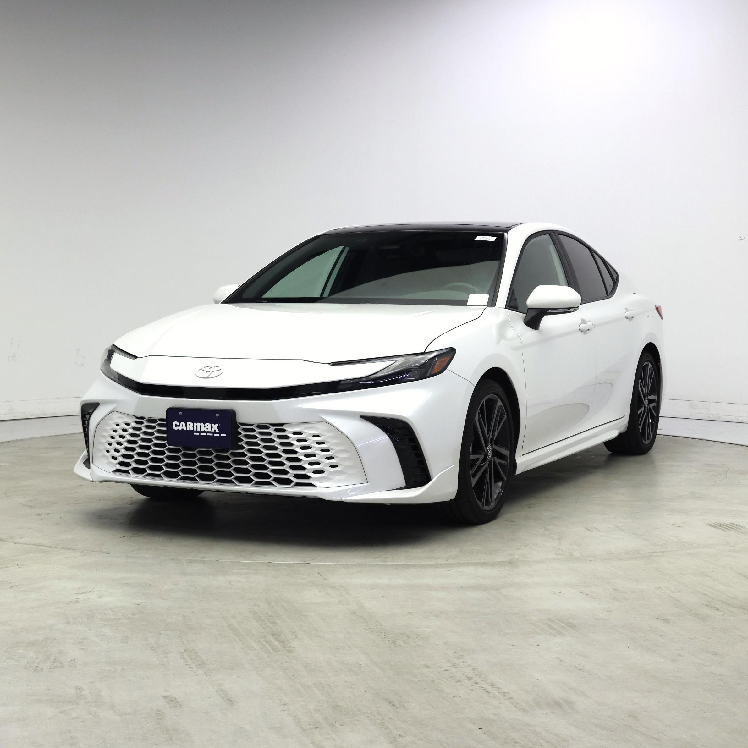 Thumbnail: 2025 Toyota Camry - 4