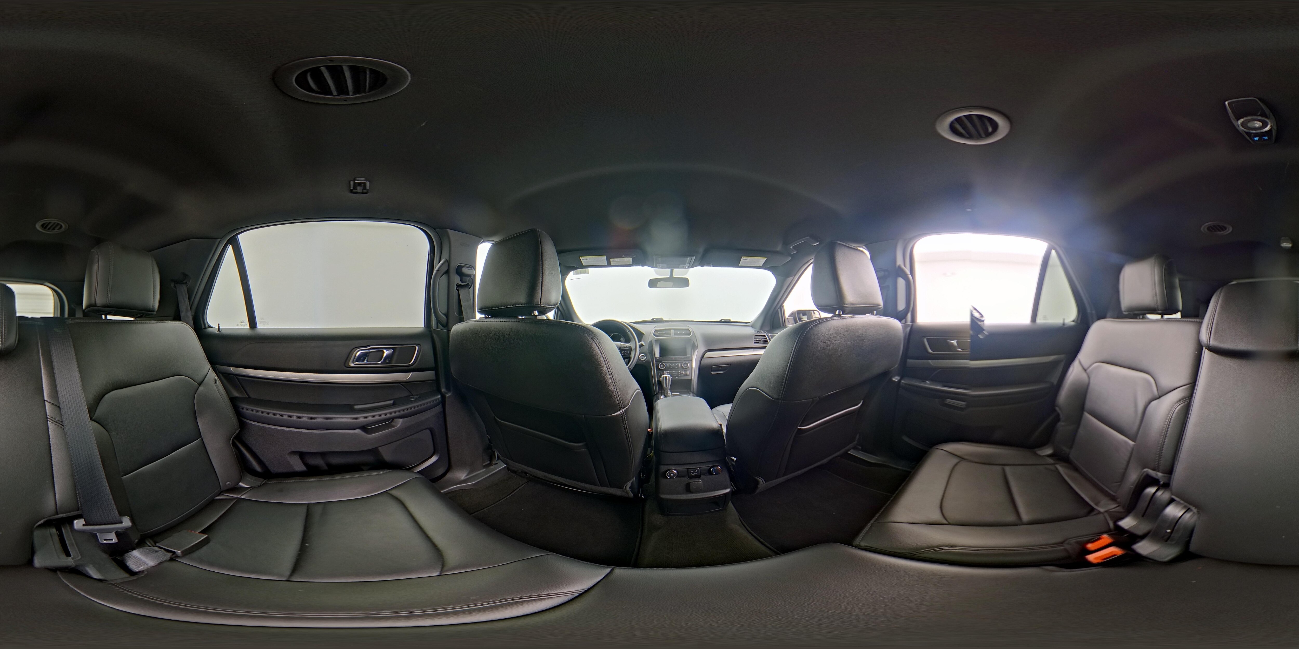 2018 Ford Explorer XLT - Photo 28