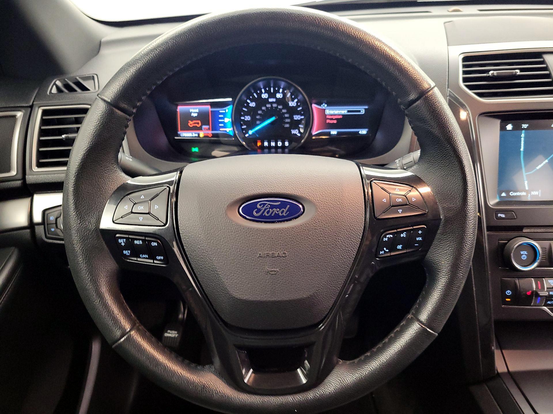 Thumbnail: 2018 Ford Explorer - 10