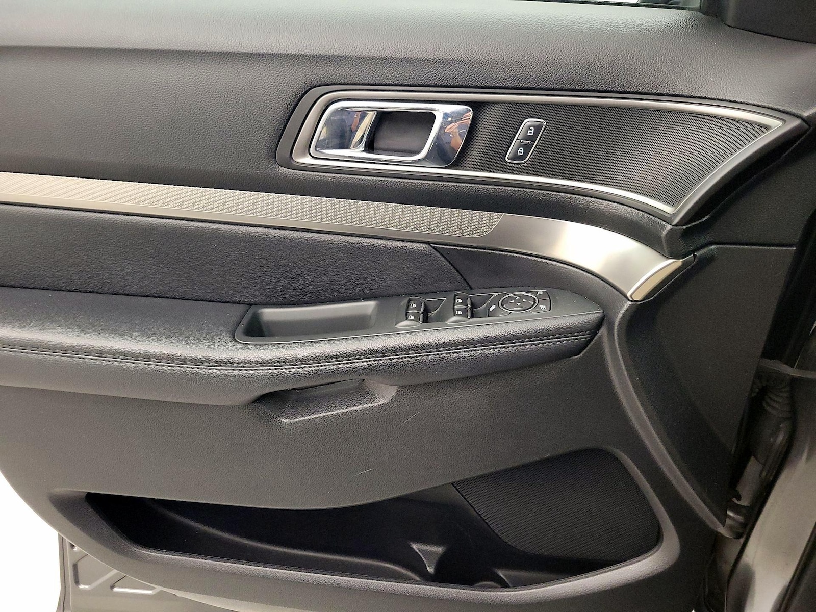 2018 Ford Explorer XLT - Photo 13