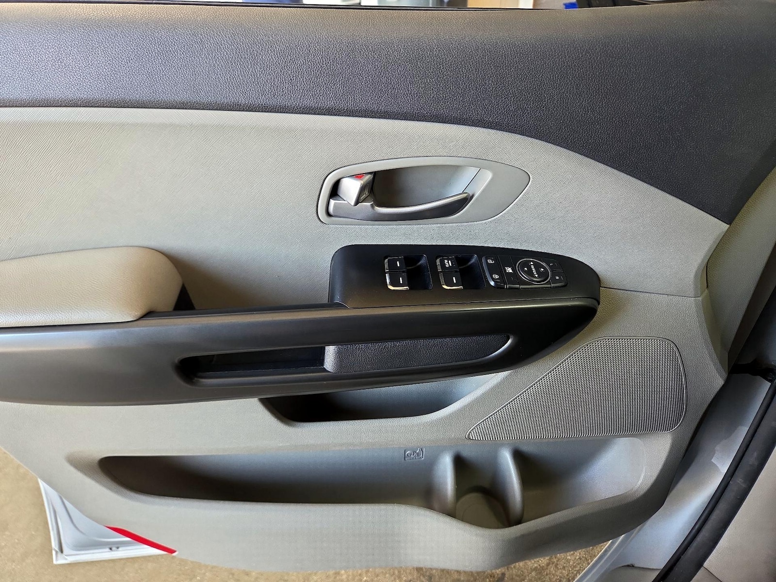 2018 Kia Sedona L - Photo 11