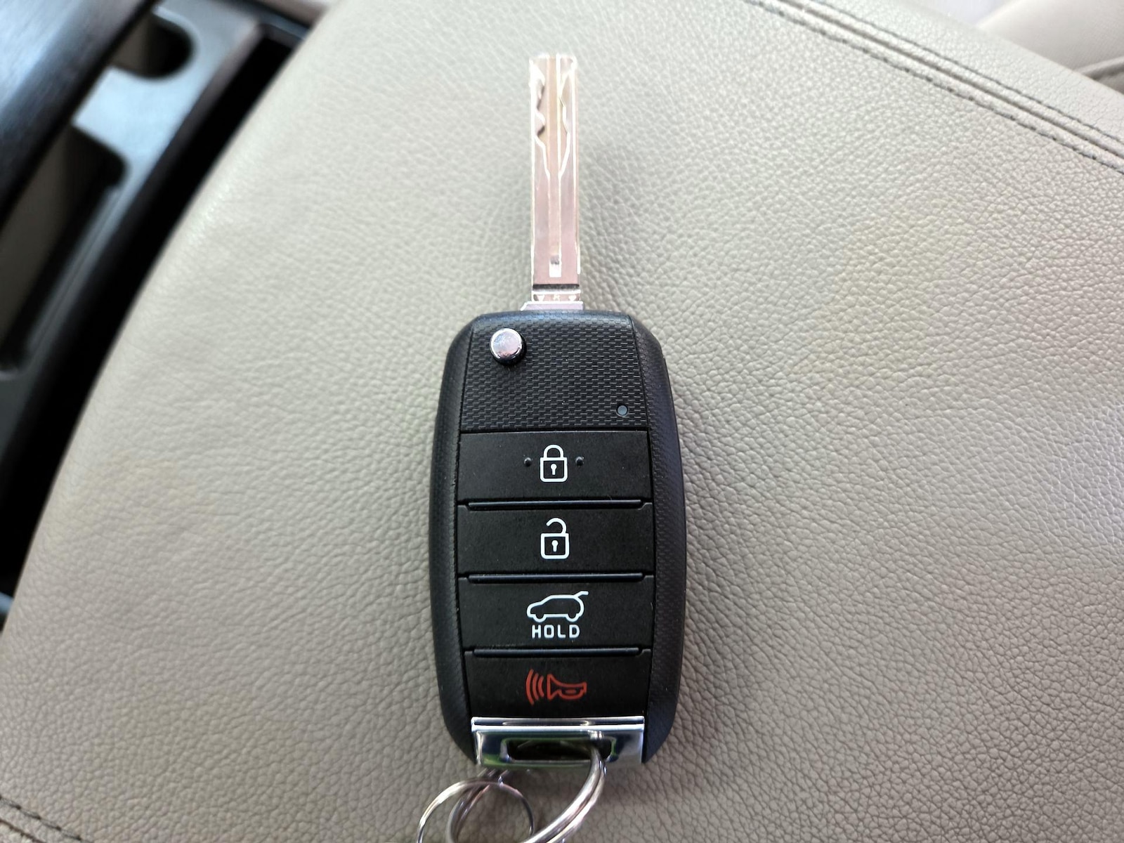 2018 Kia Sedona L - Photo 23