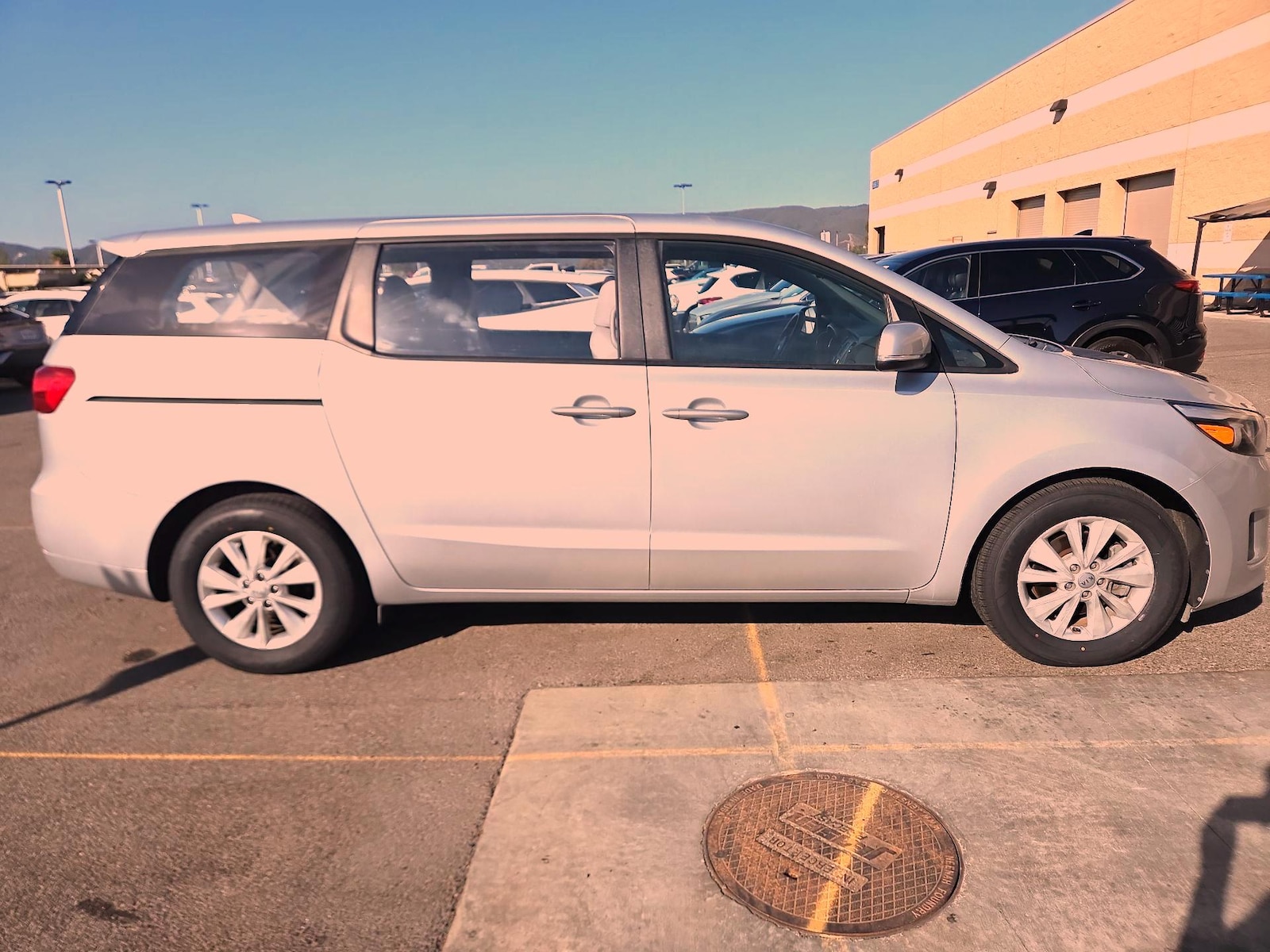 2018 Kia Sedona L - Photo 4