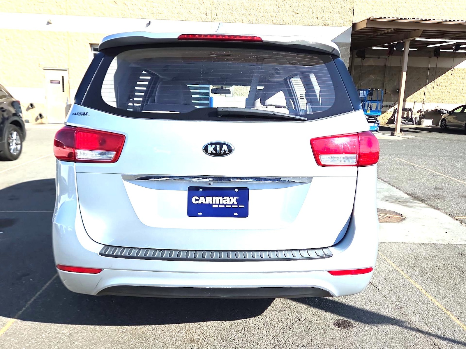 2018 Kia Sedona L - Photo 6