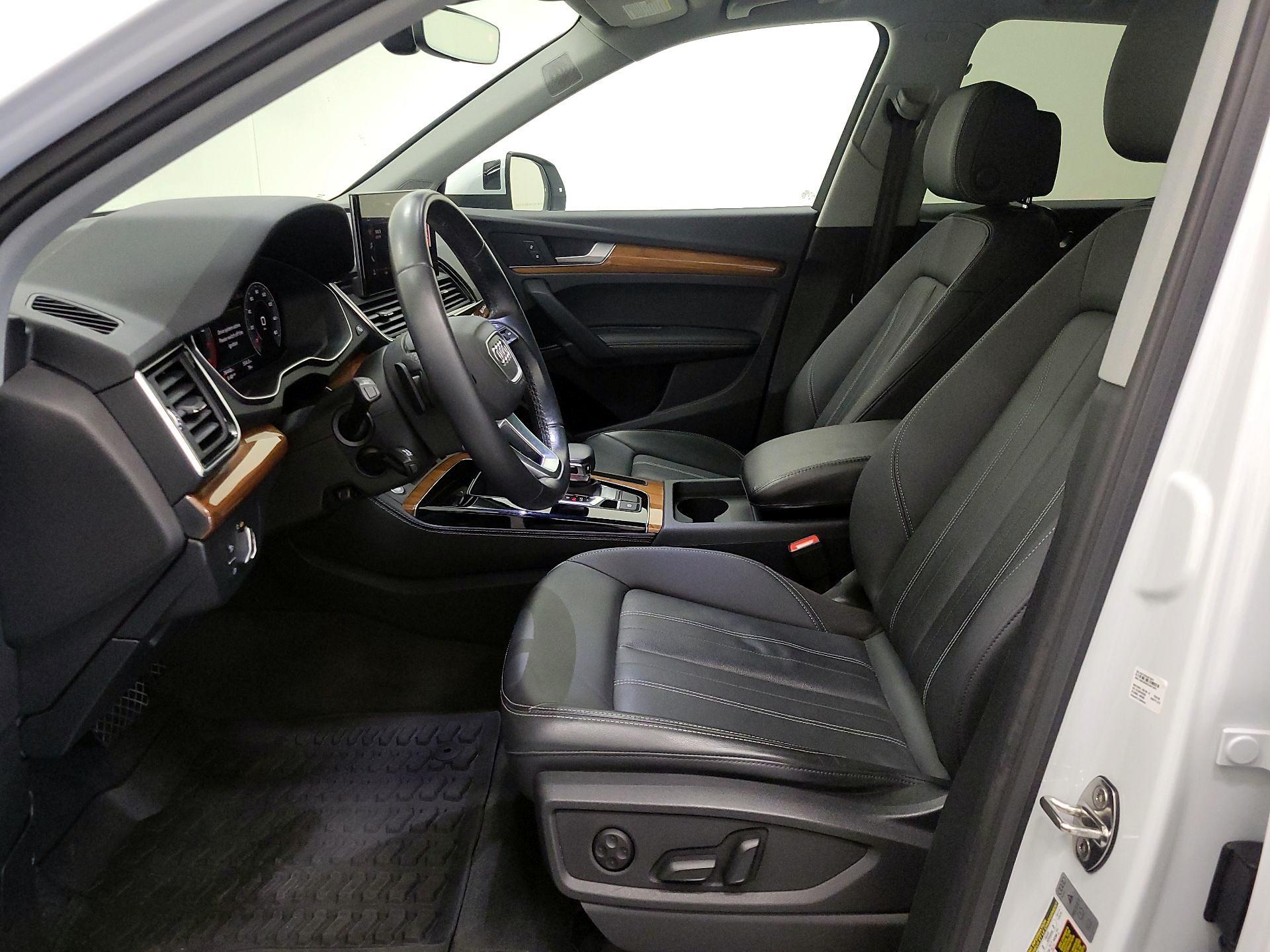 Thumbnail: 2023 Audi Q5 - 11