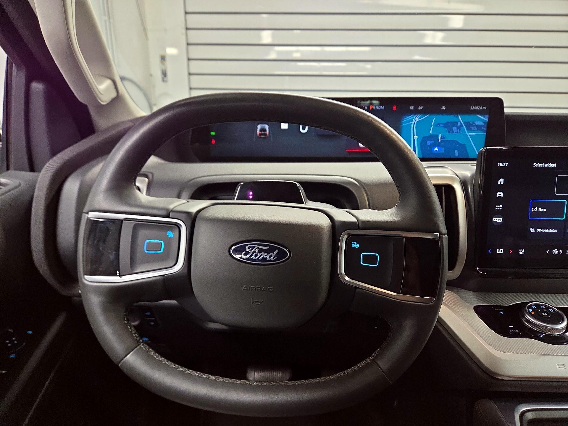 Thumbnail: 2025 Ford Expedition - 10
