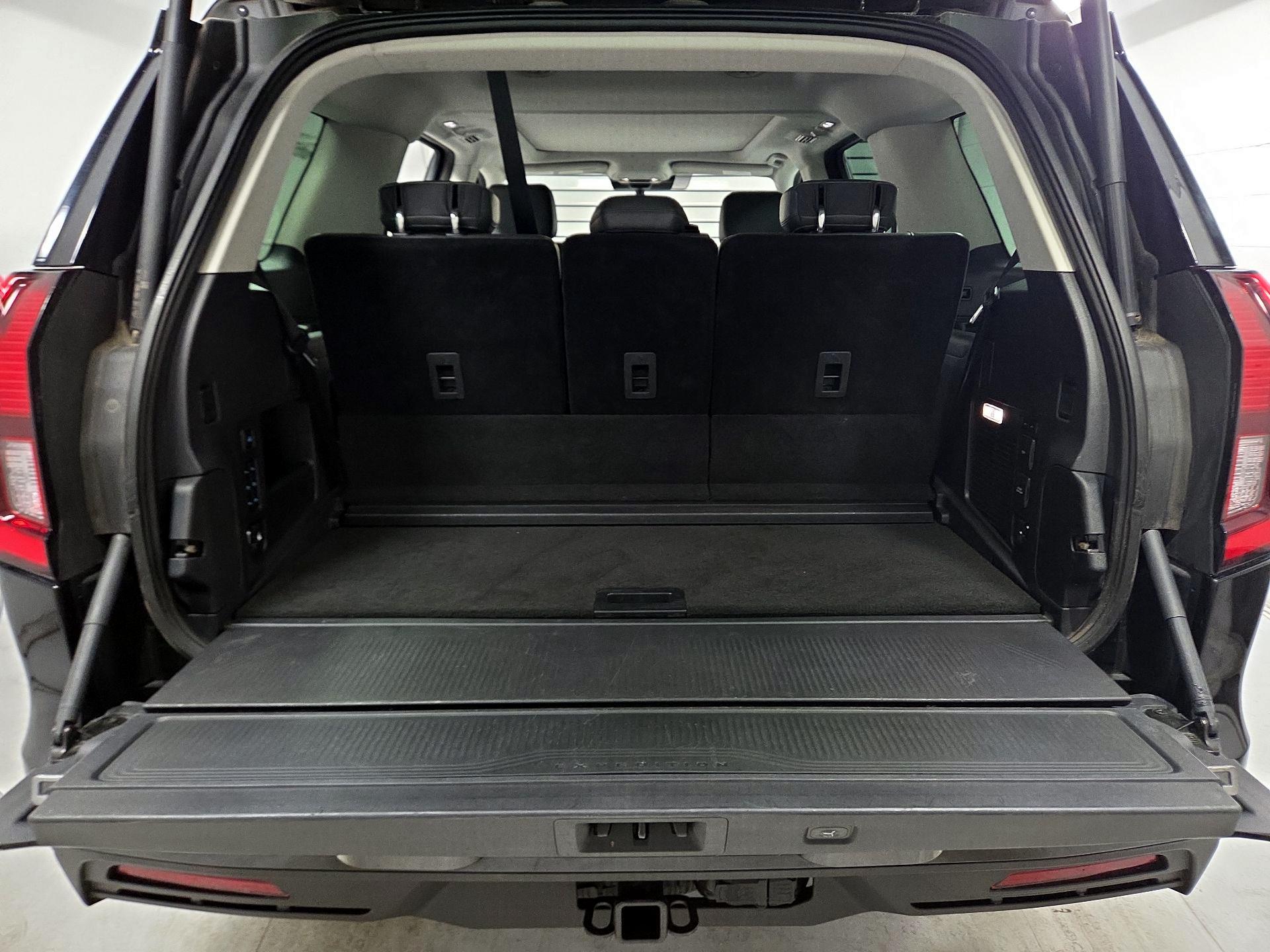 Thumbnail: 2025 Ford Expedition - 16