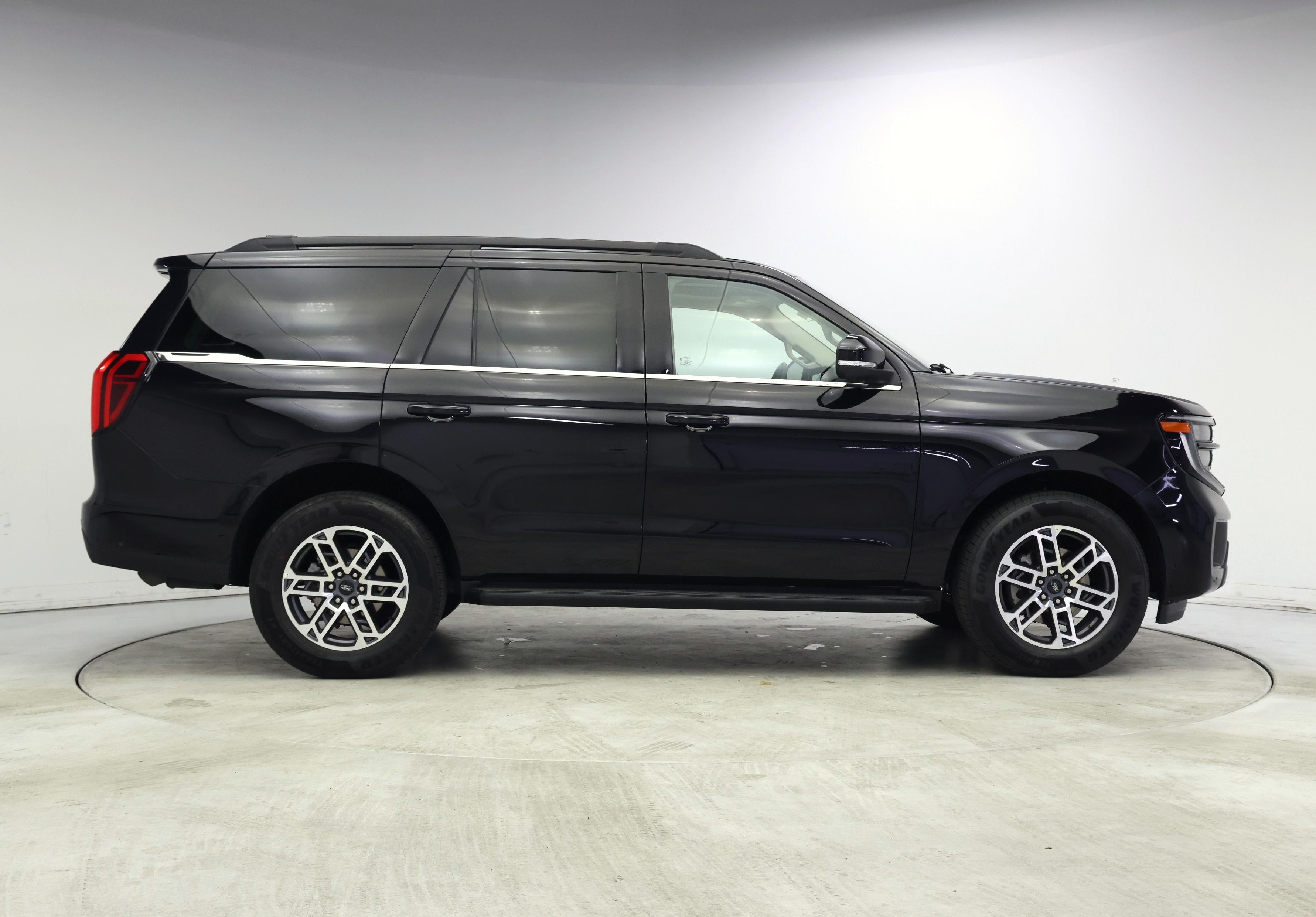 Thumbnail: 2025 Ford Expedition - 7