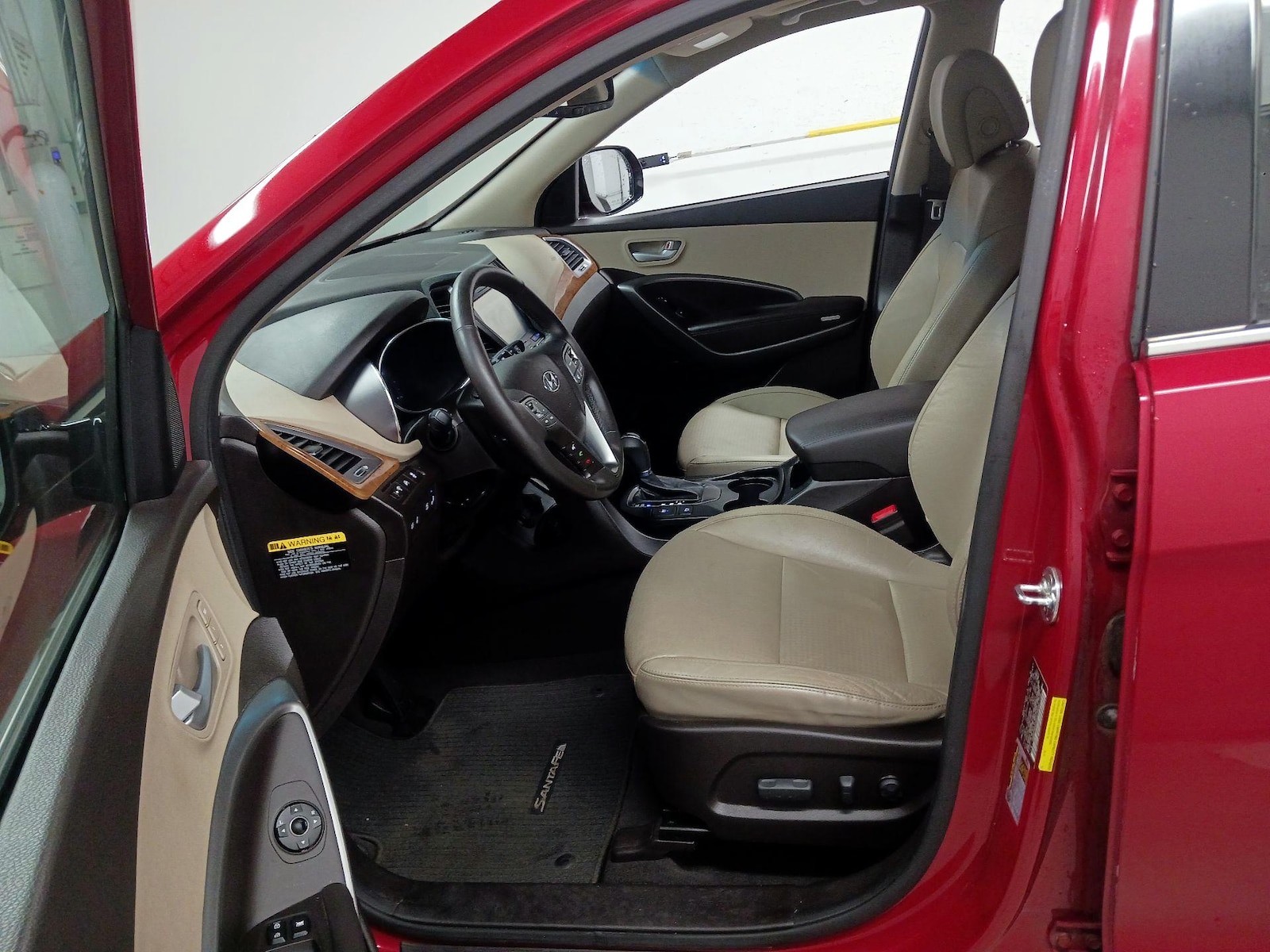 2014 Hyundai Santa Fe Limited - Photo 12
