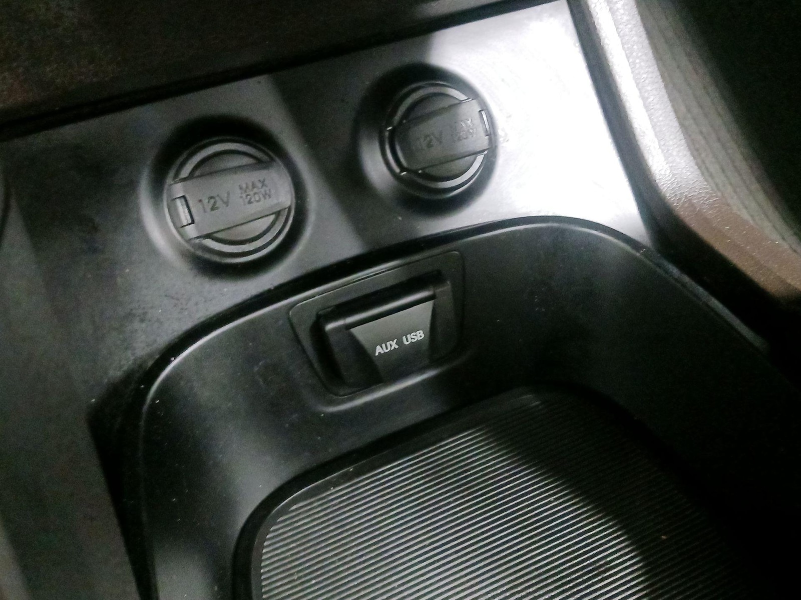 2014 Hyundai Santa Fe Limited - Photo 20