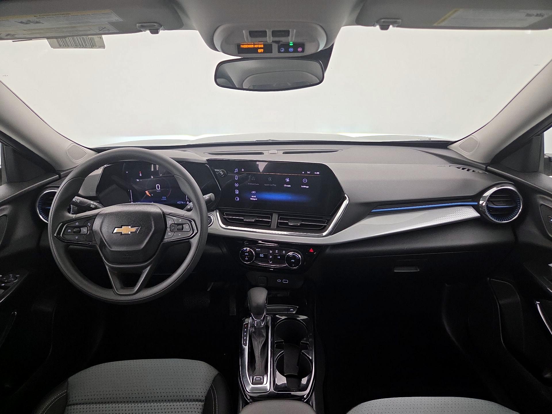 Thumbnail: 2025 Chevrolet Trax - 9