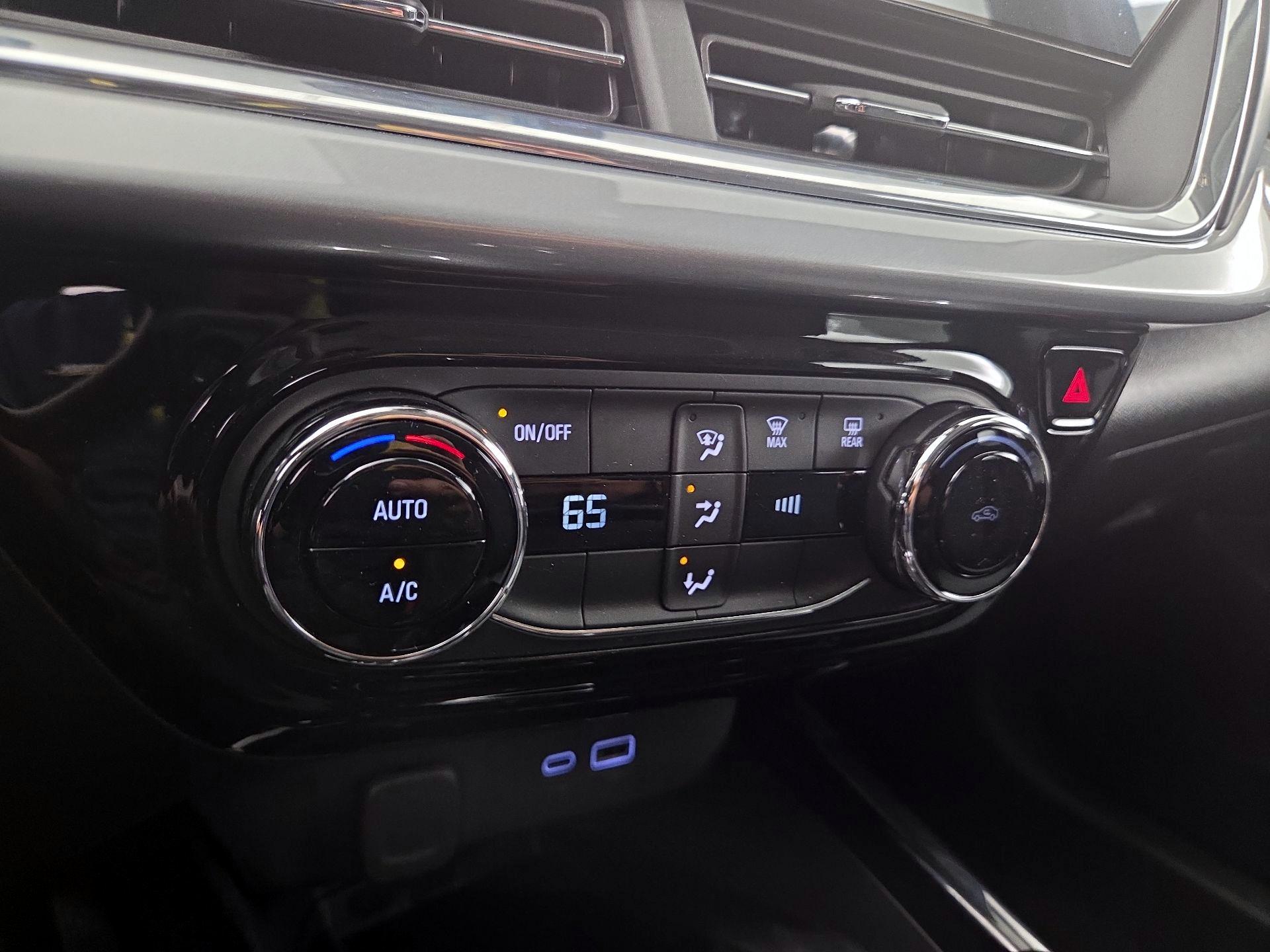 Thumbnail: 2025 Chevrolet Trax - 16