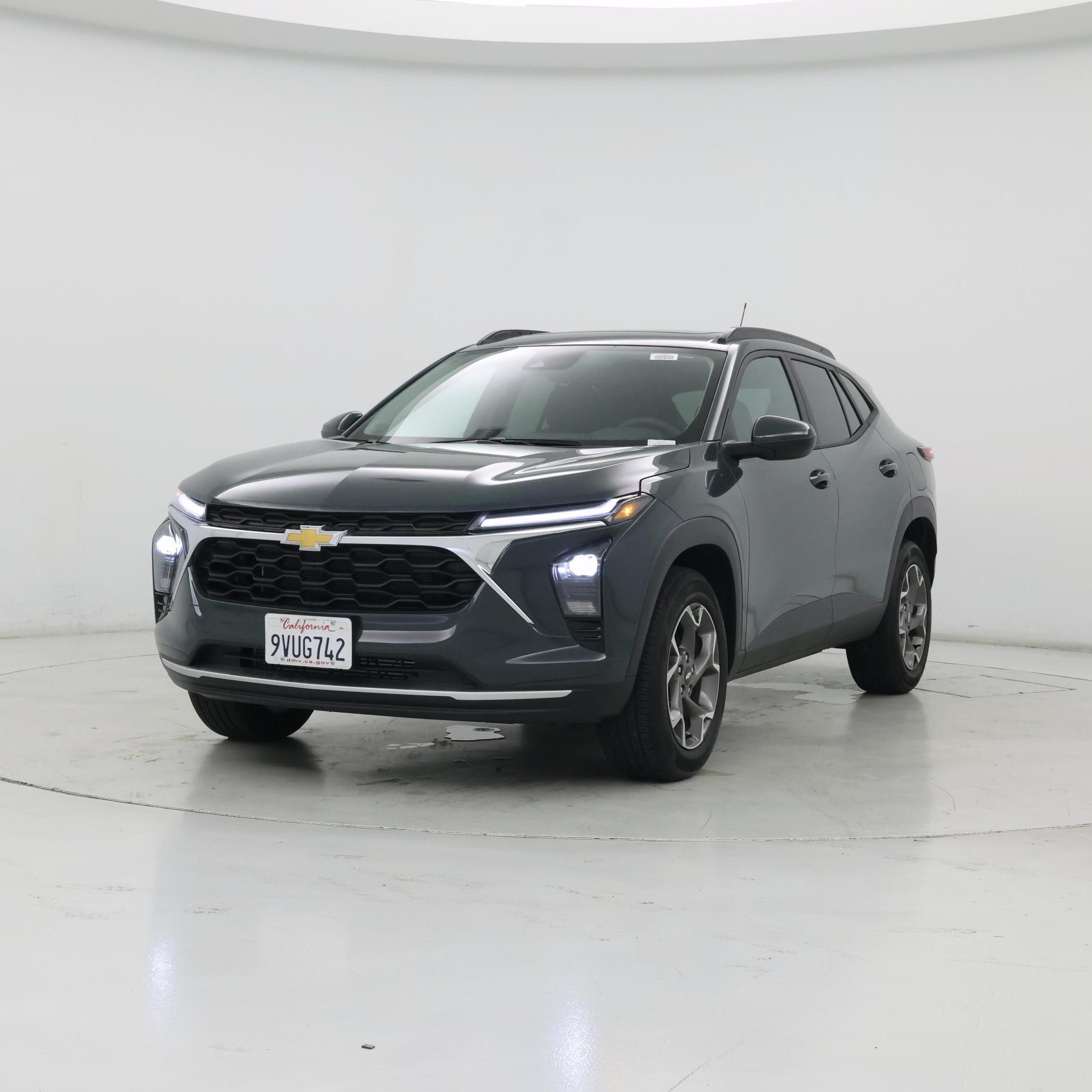 Thumbnail: 2025 Chevrolet Trax - 4