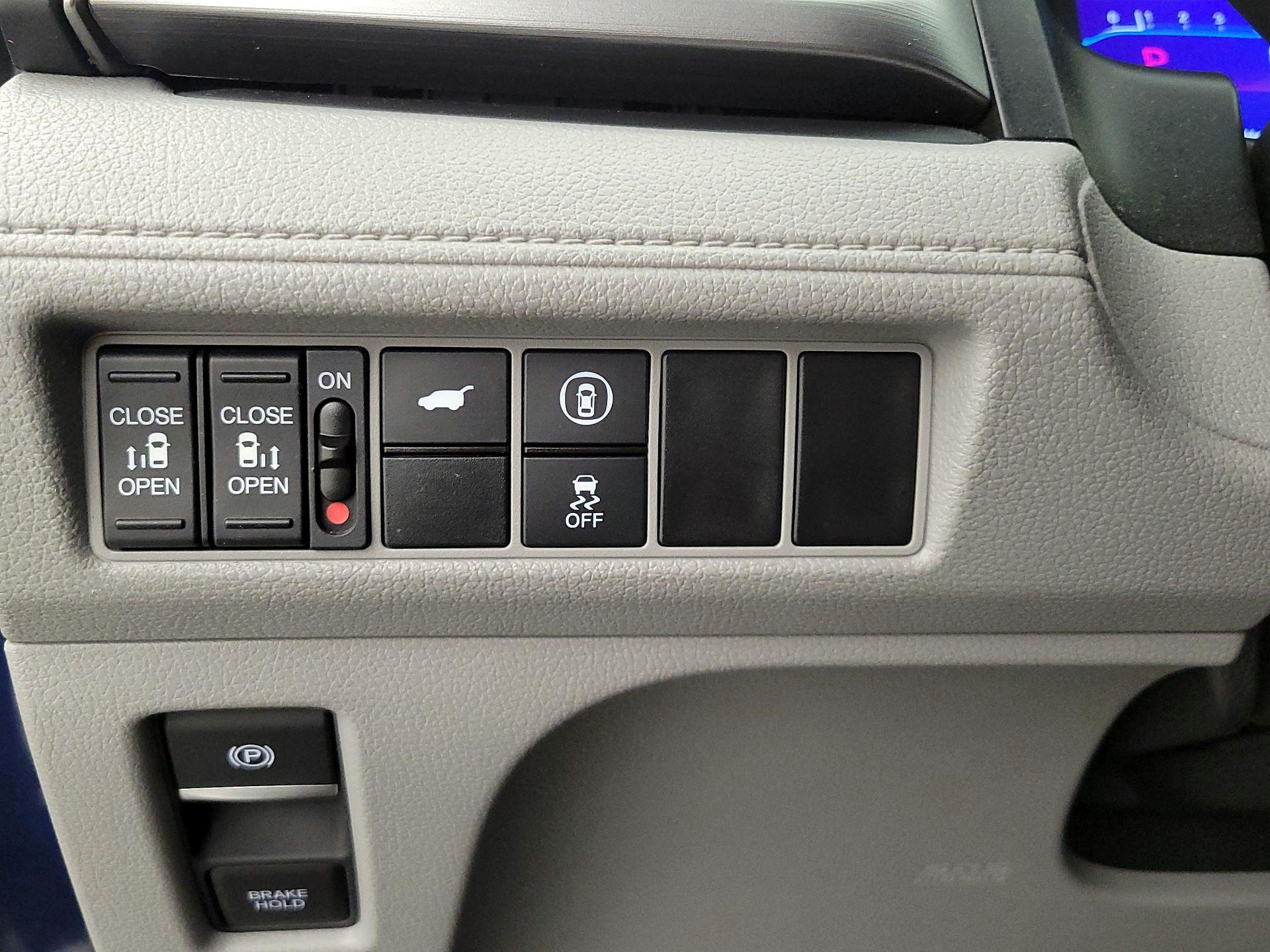 Thumbnail: 2024 Honda Odyssey - 13