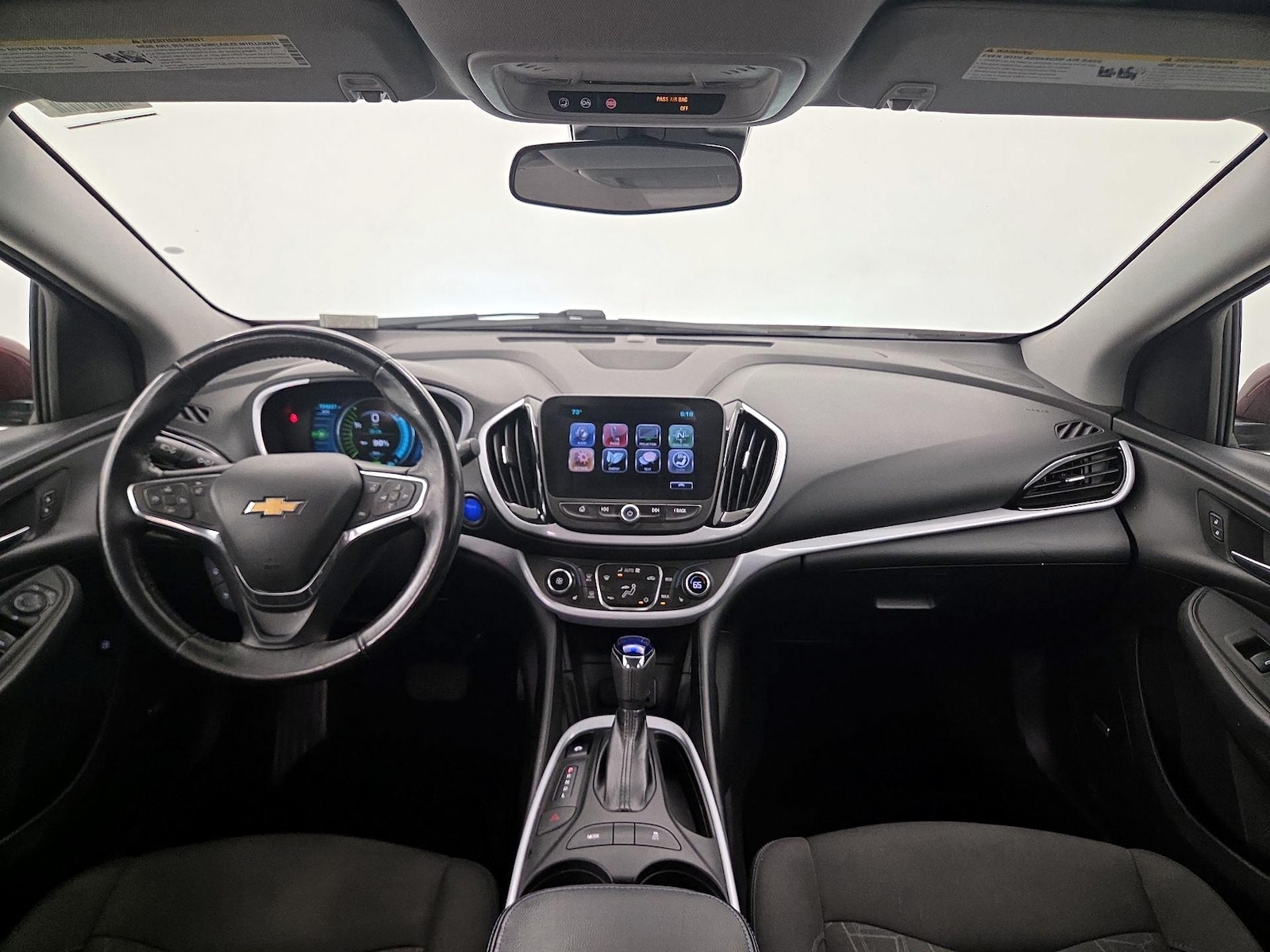 2017 Chevrolet Volt LT - Photo 10