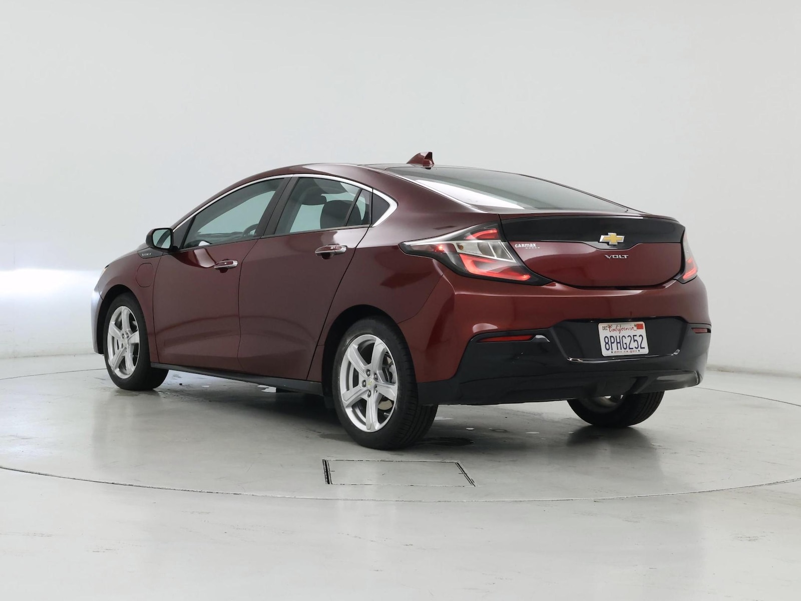 2017 Chevrolet Volt LT - Photo 3