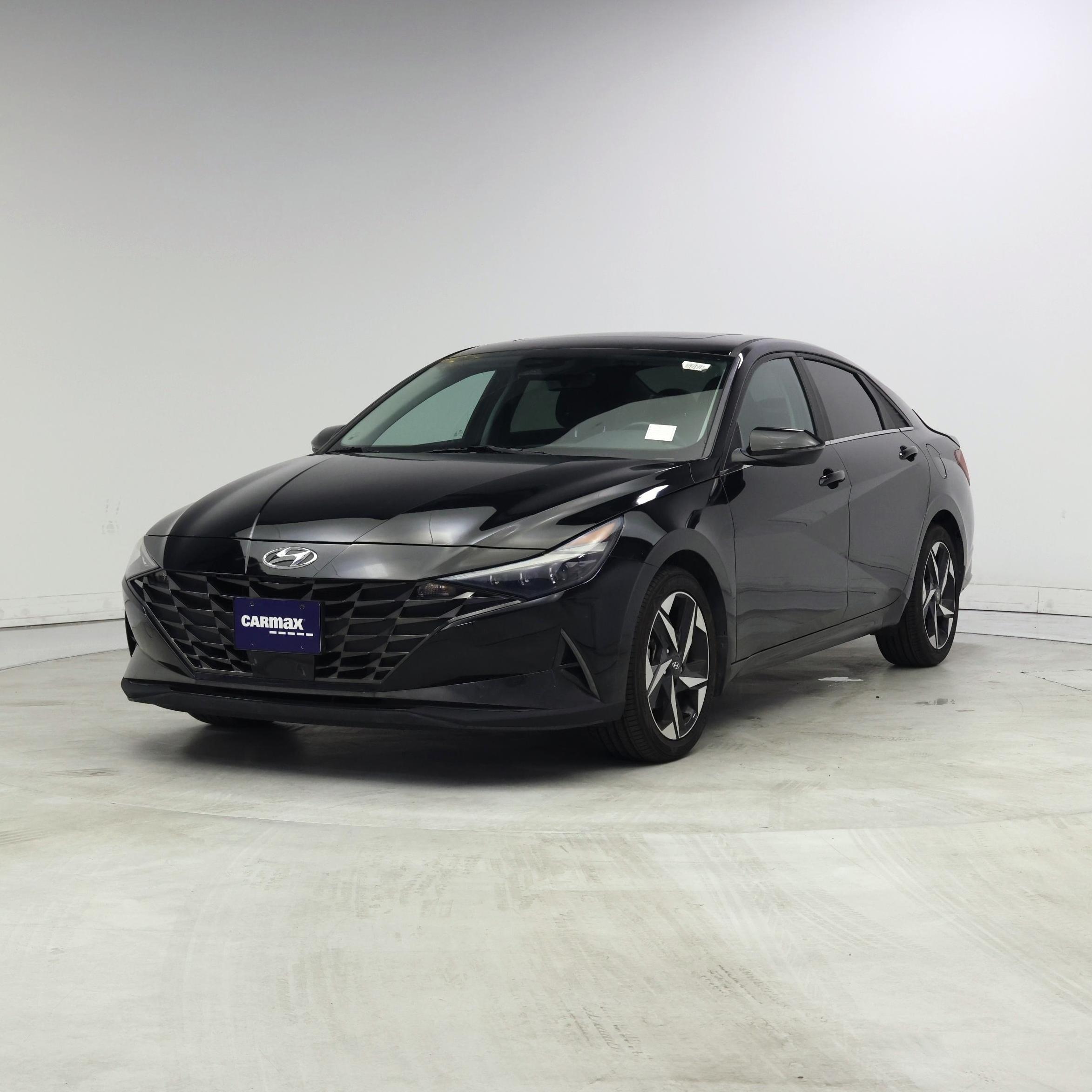 Thumbnail: 2023 Hyundai Elantra - 4