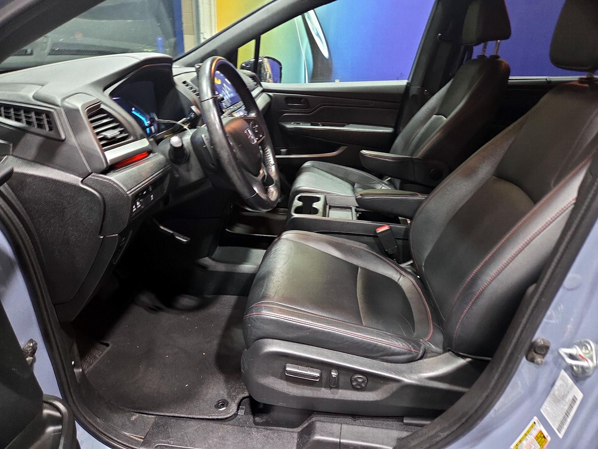 Thumbnail: 2023 Honda Odyssey - 9