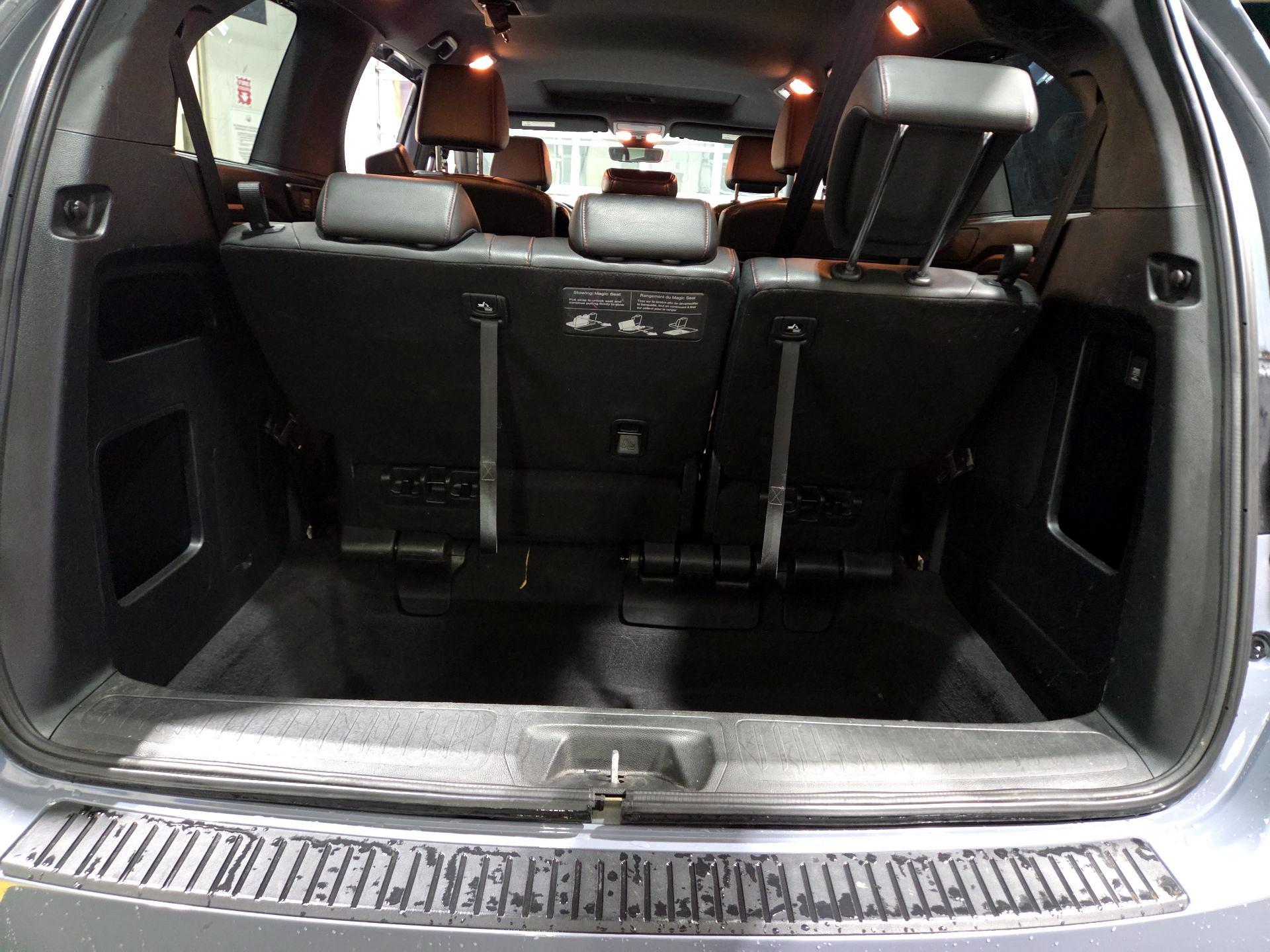 Thumbnail: 2023 Honda Odyssey - 14
