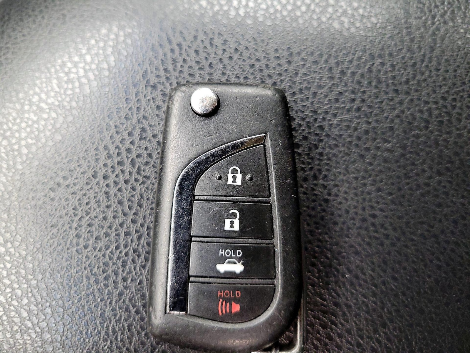 2018 Toyota Camry LE - Photo 22