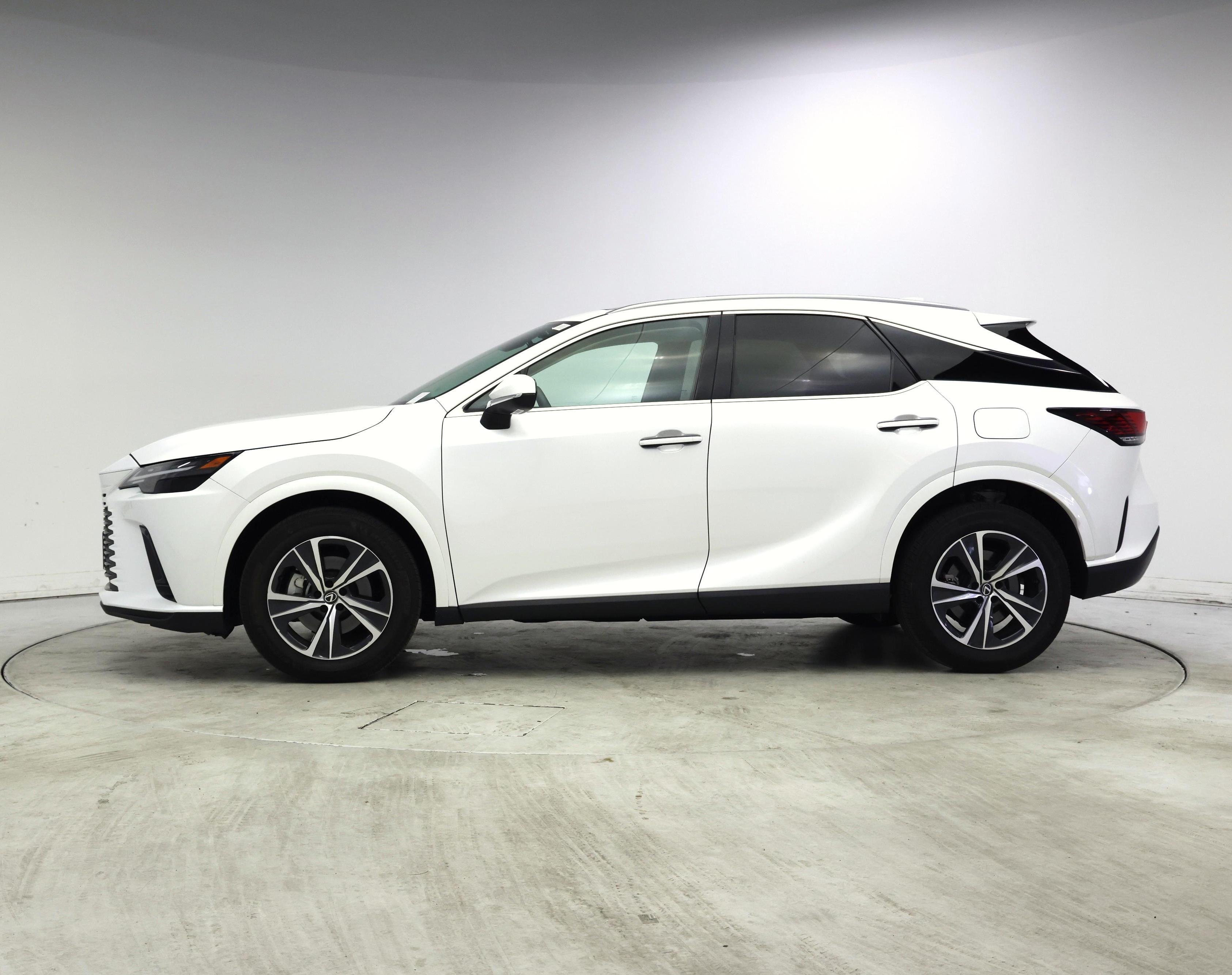 Thumbnail: 2024 Lexus RX - 3