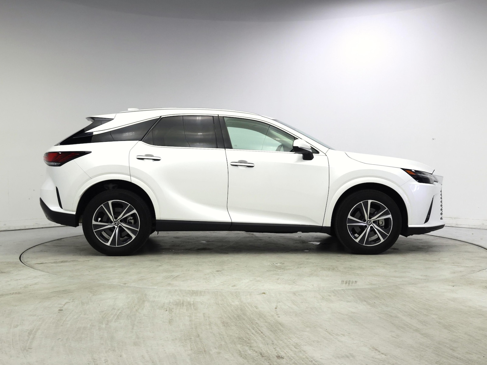 2024 Lexus RX 350 - Photo 8