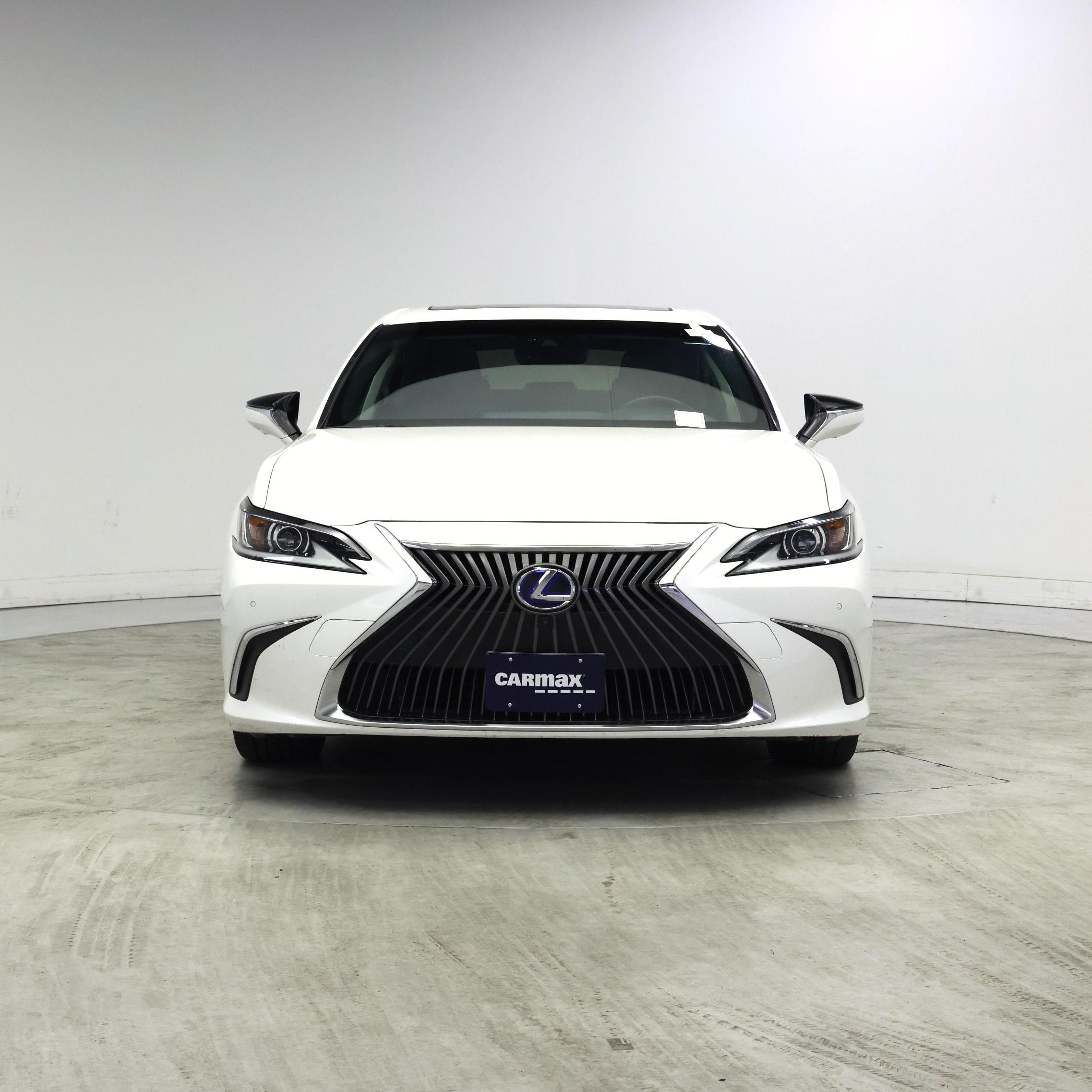 Thumbnail: 2019 Lexus ES - 5