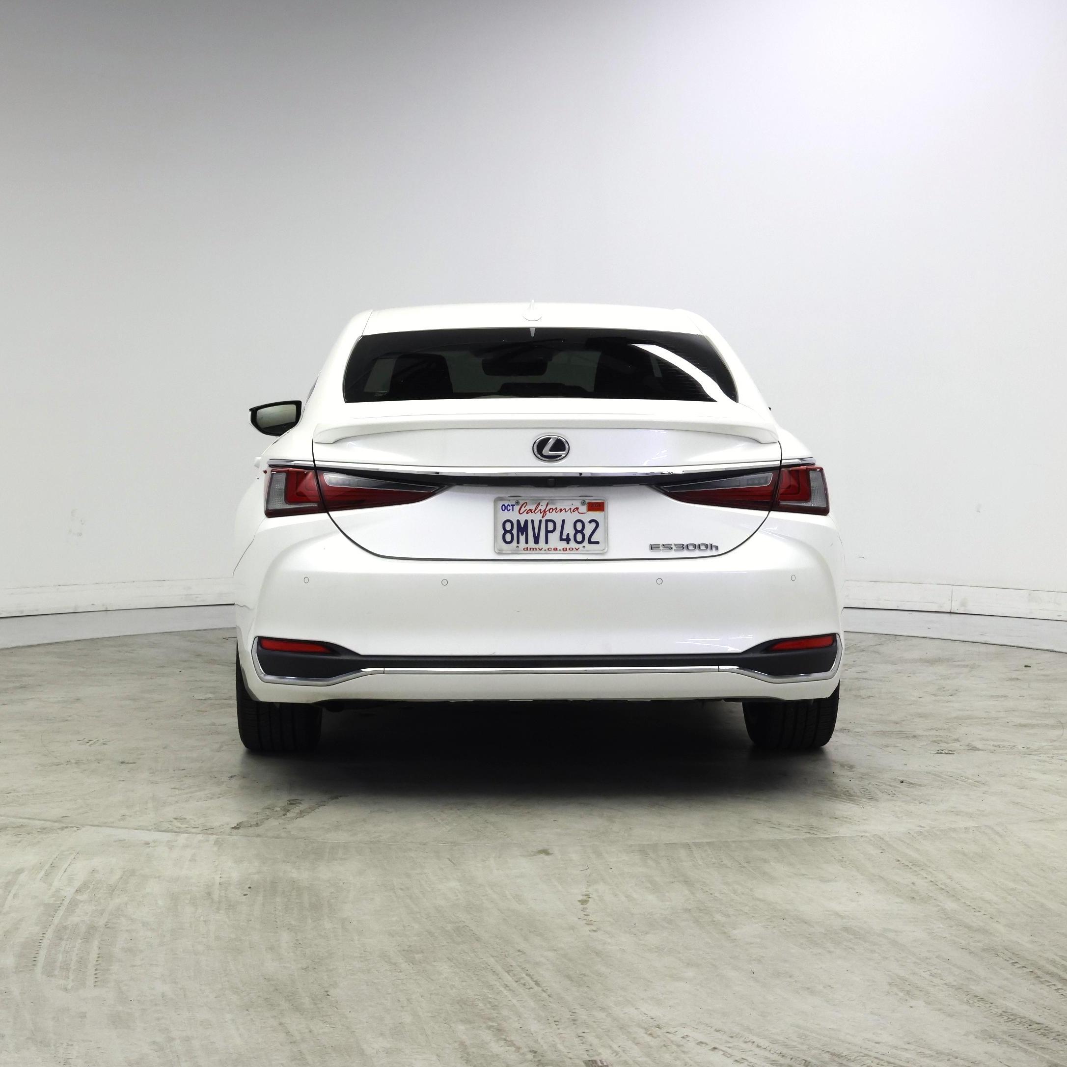 Thumbnail: 2019 Lexus ES - 6
